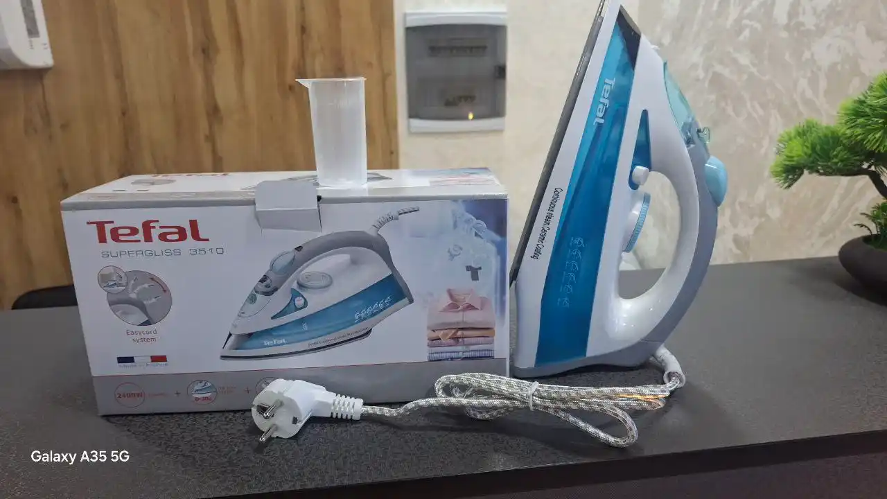 Bug‘li dazmol Tefal Supergliss 3510, 2400W, keramik taglik, vertikal bug‘lash funksiyasi