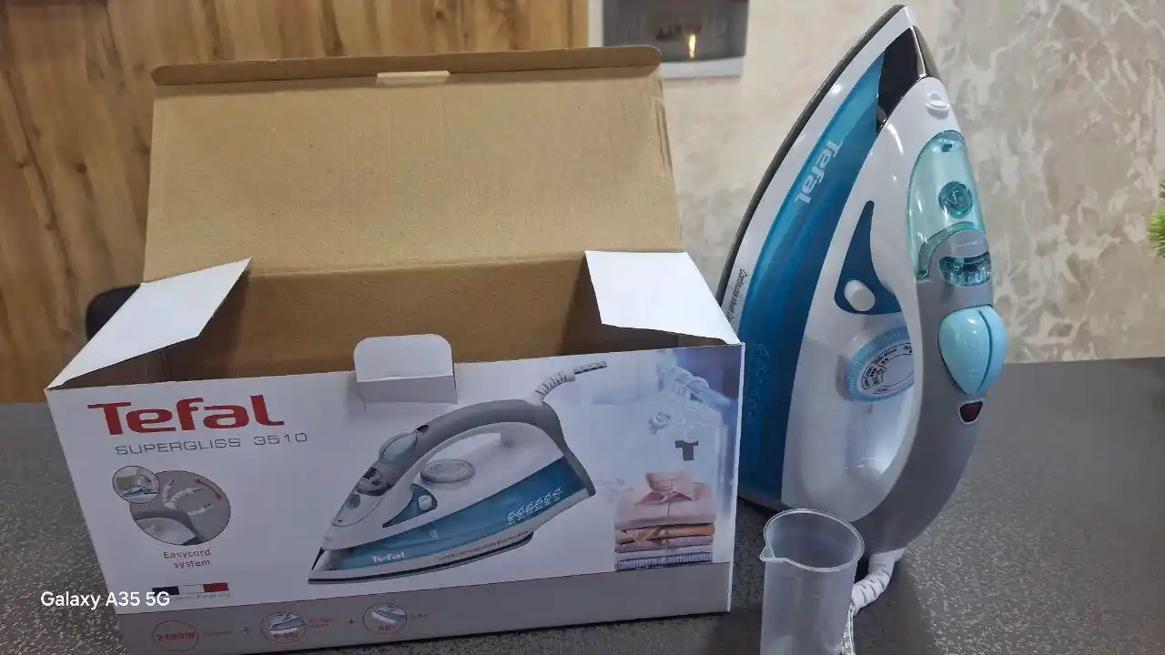 Bug‘li dazmol Tefal Supergliss 3510, 2400W, keramik taglik, vertikal bug‘lash funksiyasi