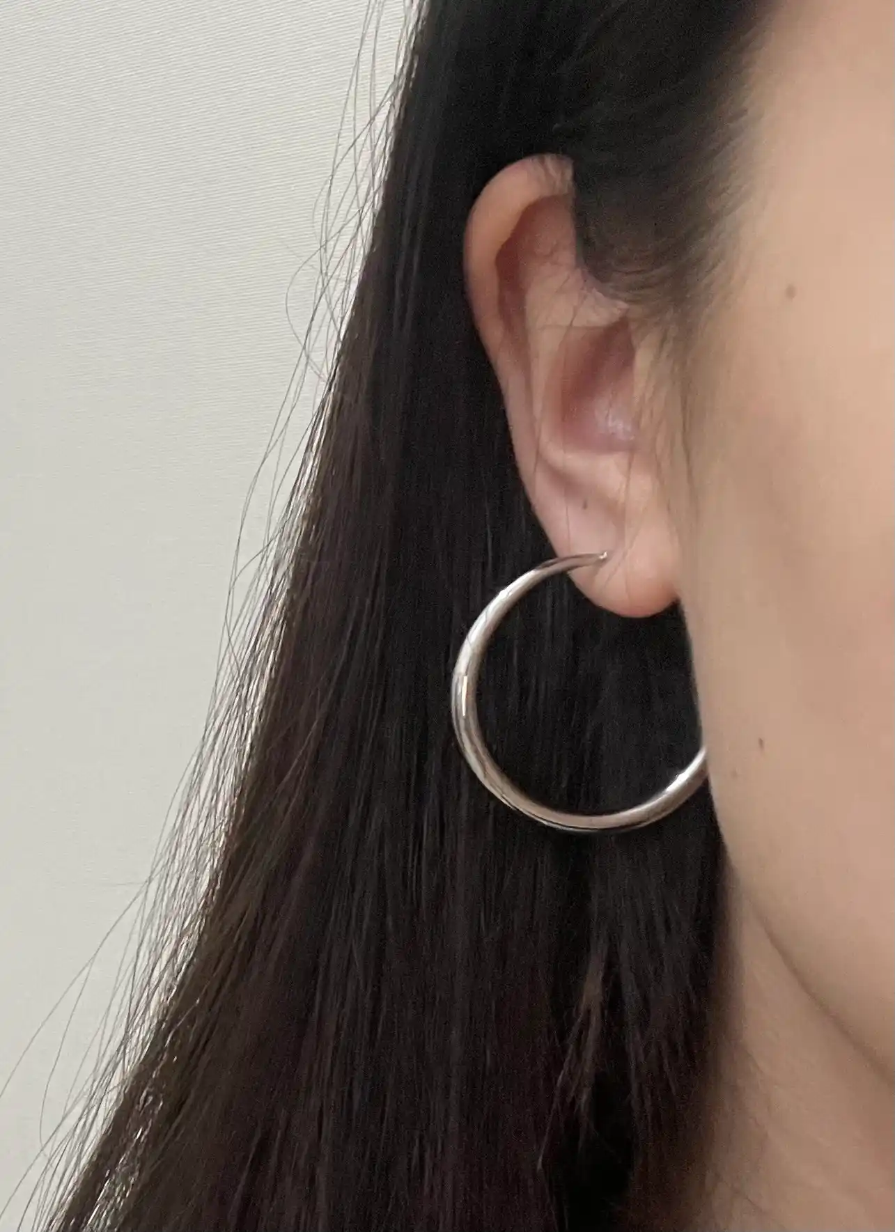 Серьги кольца, круглые, конго серебрянного, золотого, красных цветов