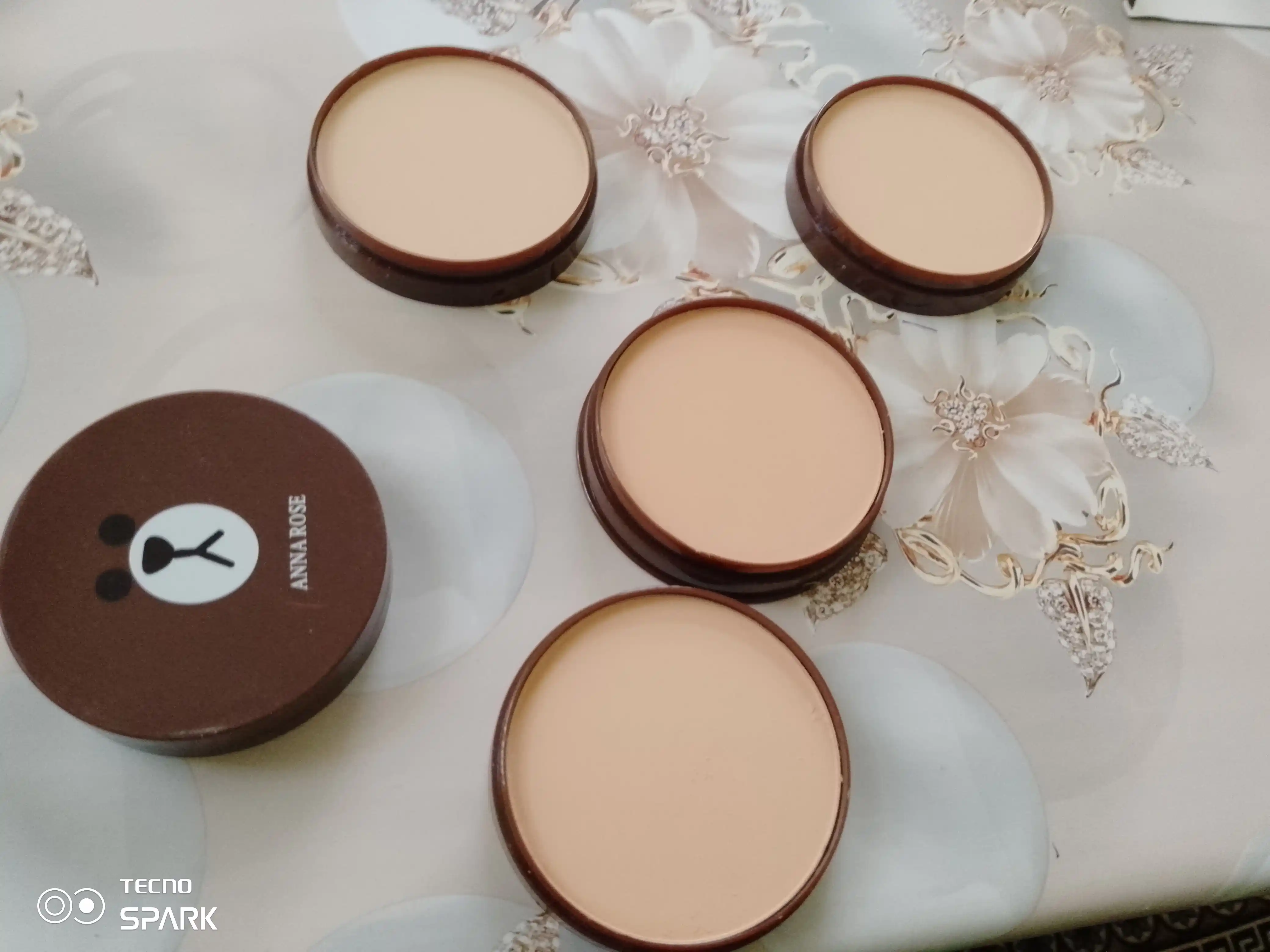 Пудра для лица 5 в 1 Anna Rose SPF 50+/РА+++