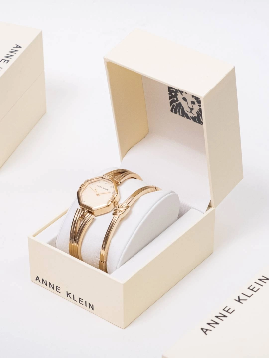 Ayollar qo'l soati Anne Klein AK5418, bilaguzuk bilan to'plam