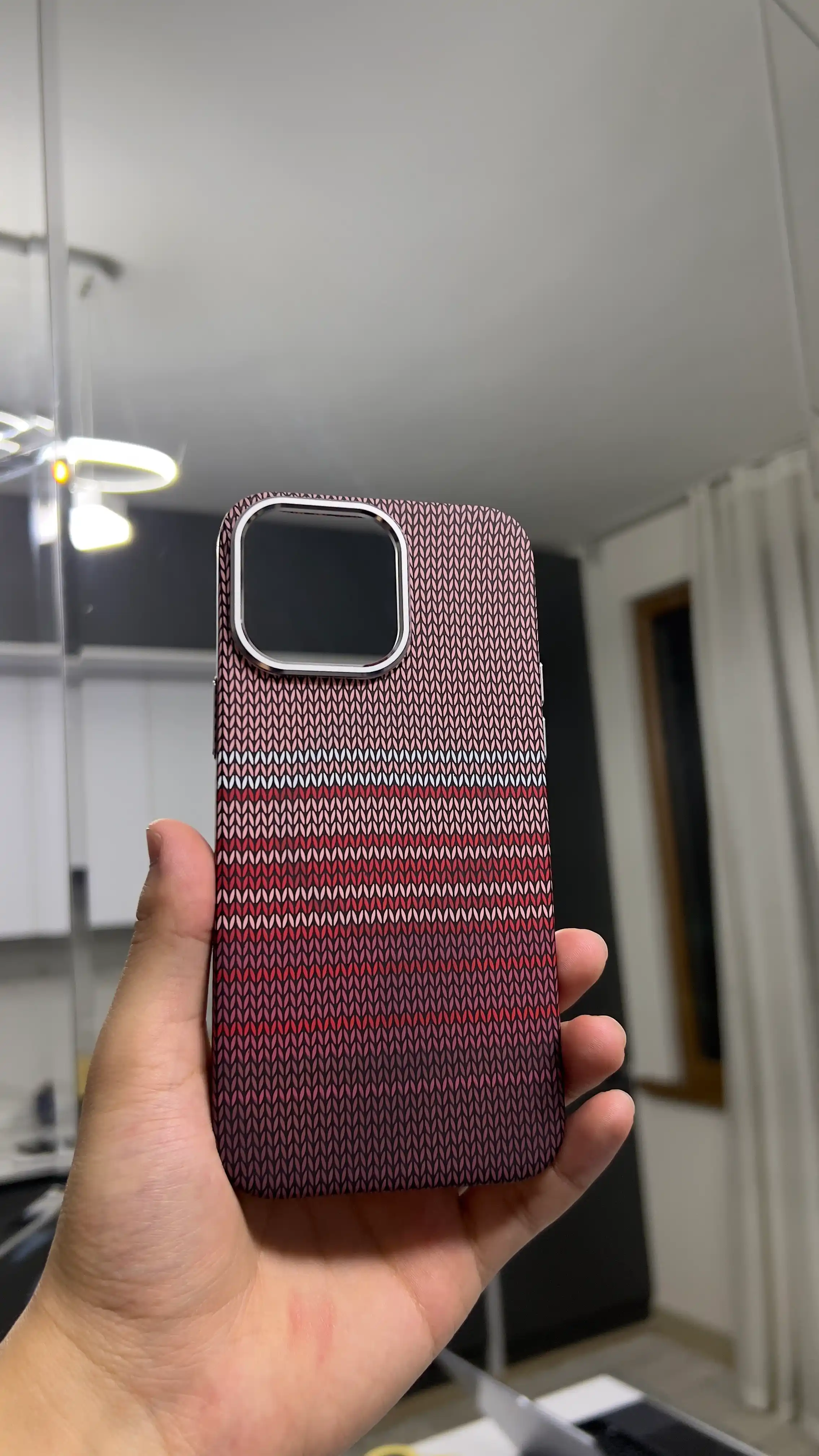 Karbon chexol iPhone 13, 14, 15, 16, 17 Pro Max, Magsafe bilan — ayfon chexol 16 Pro Max