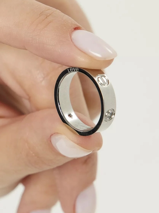 Кольца в стиле Cartier из нержавеющей стали для женщин и девушек — с камнями и без камней