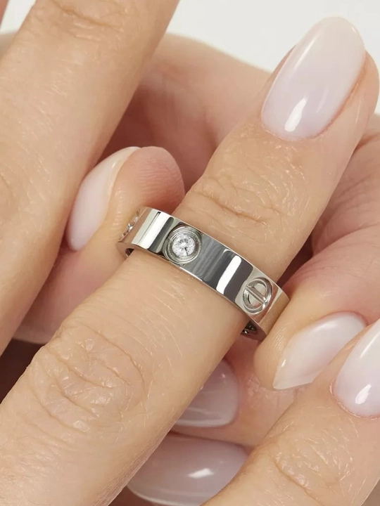Кольца в стиле Cartier из нержавеющей стали для женщин и девушек — с камнями и без камней