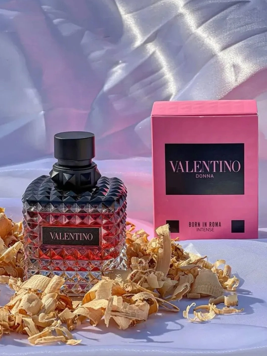 Женские духи Valentino BORN IN ROMA DONNA 100мл ноты мандарина