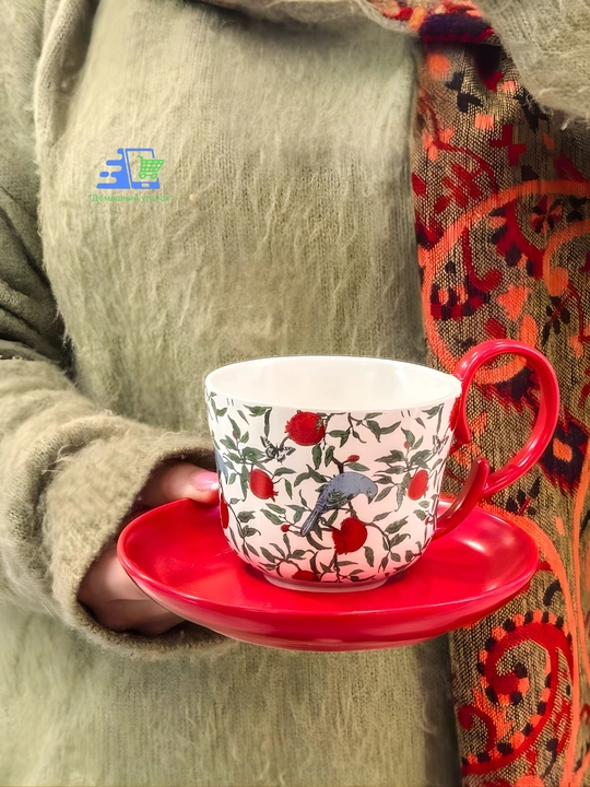 Чайная чашка с блюдцем, керамика, декоративный рисунок с птицей