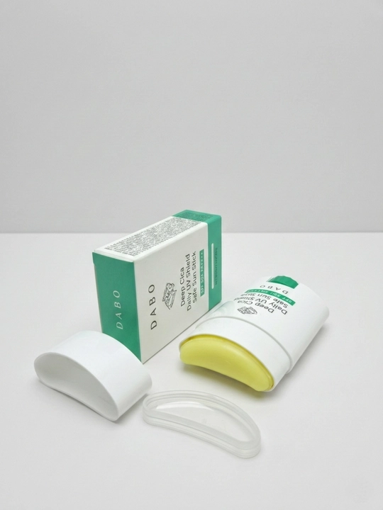 Стик от солнца Dabo с центеллой Deep Cica Sun Stick SPF 50+, 22 г 