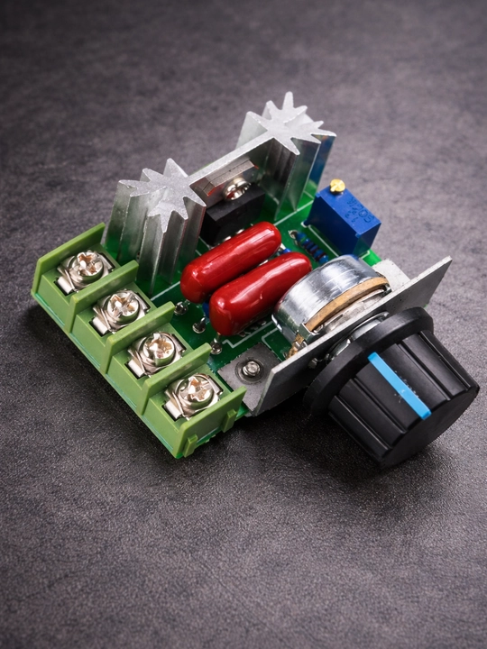 HM-2000 RED Quvvat Regulyatori 220V 2000W | Tiristorli Dimmer | AC Kuchlanish Nazoratchisi