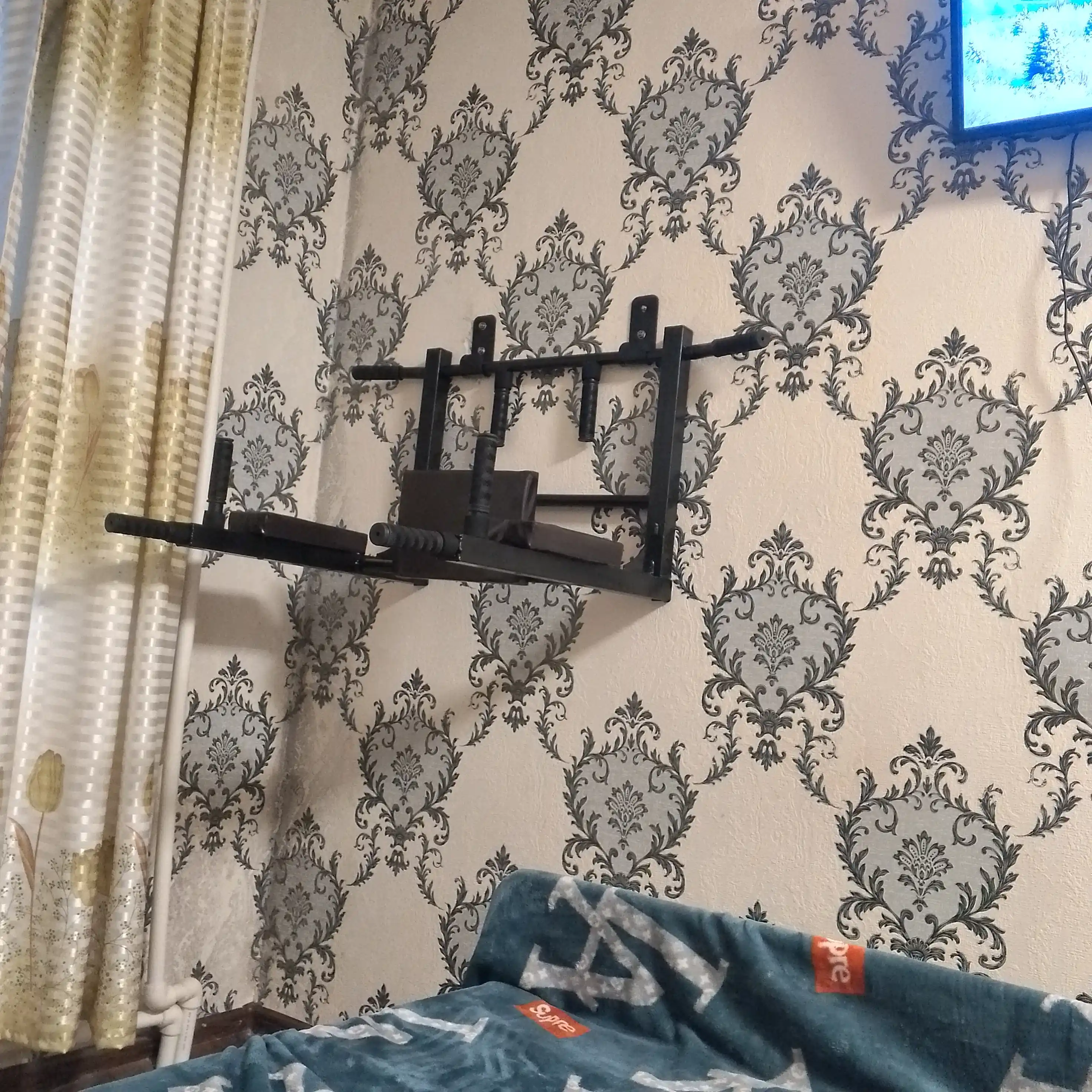 Турник 3 в 1, легко и надёжно крепится к стене, в подарок — 8 анкеров и 1 ключ