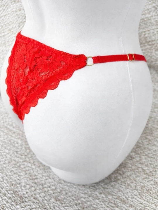 Ayollar uchun dantelli string ichki kiyim (marjonli model)