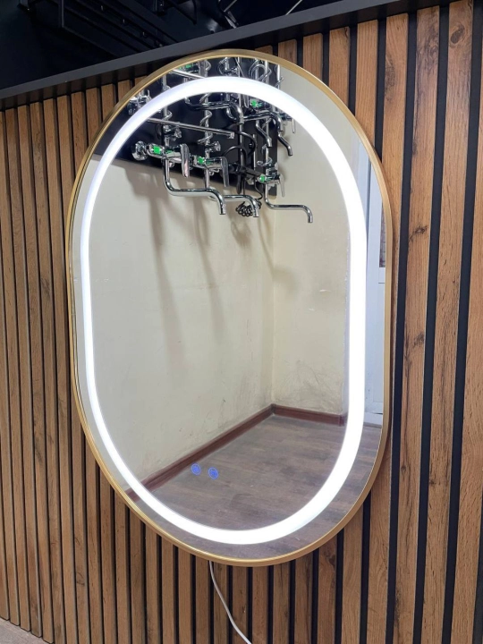 LED oyna 80×60 sm, isitgichli, vaqt va harorat ko‘rsatkichi bilan