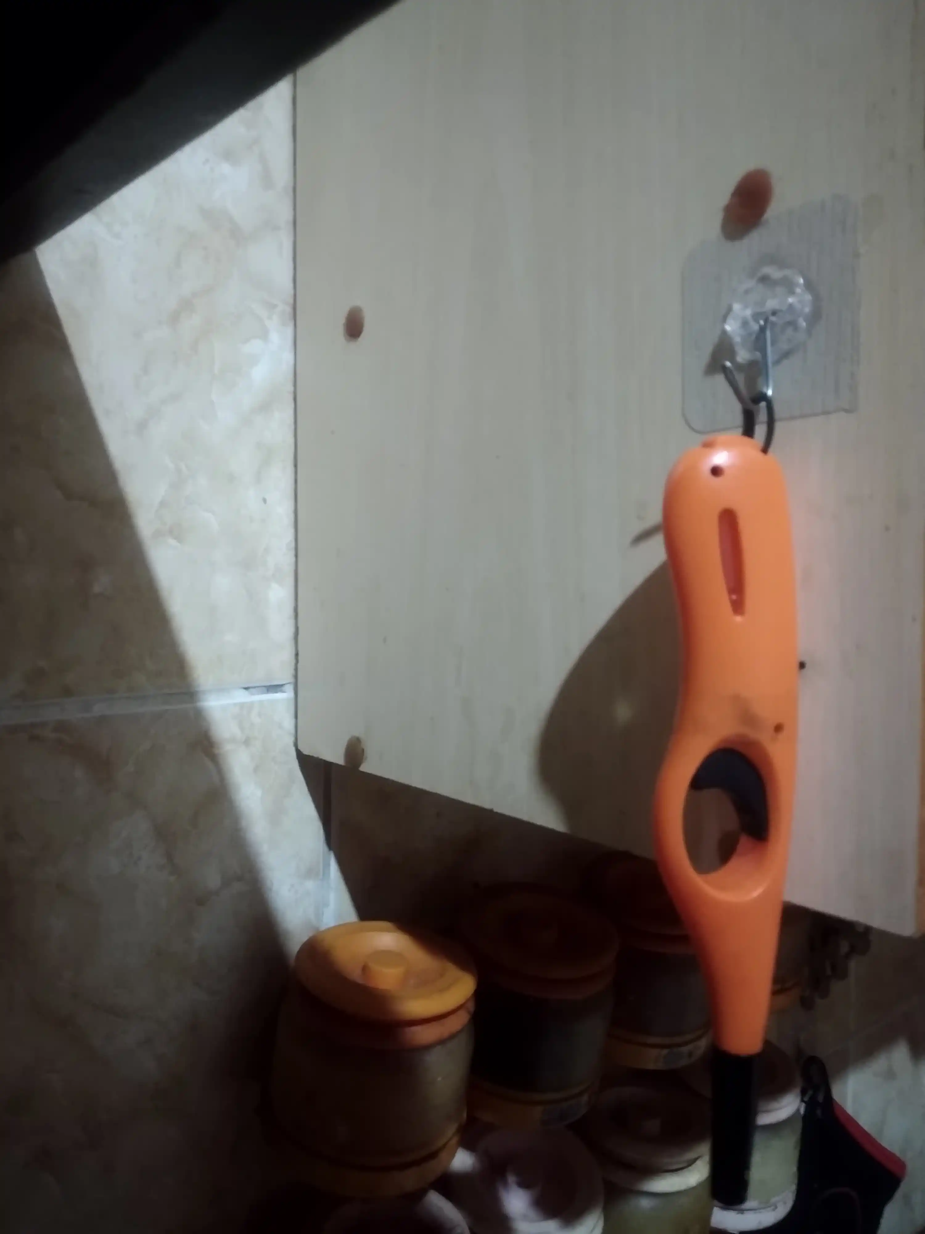 Ilgichlar, oshxona va hammom uchun o'zi yopishqoq devor ilgichlar, 15 kg yukgacha