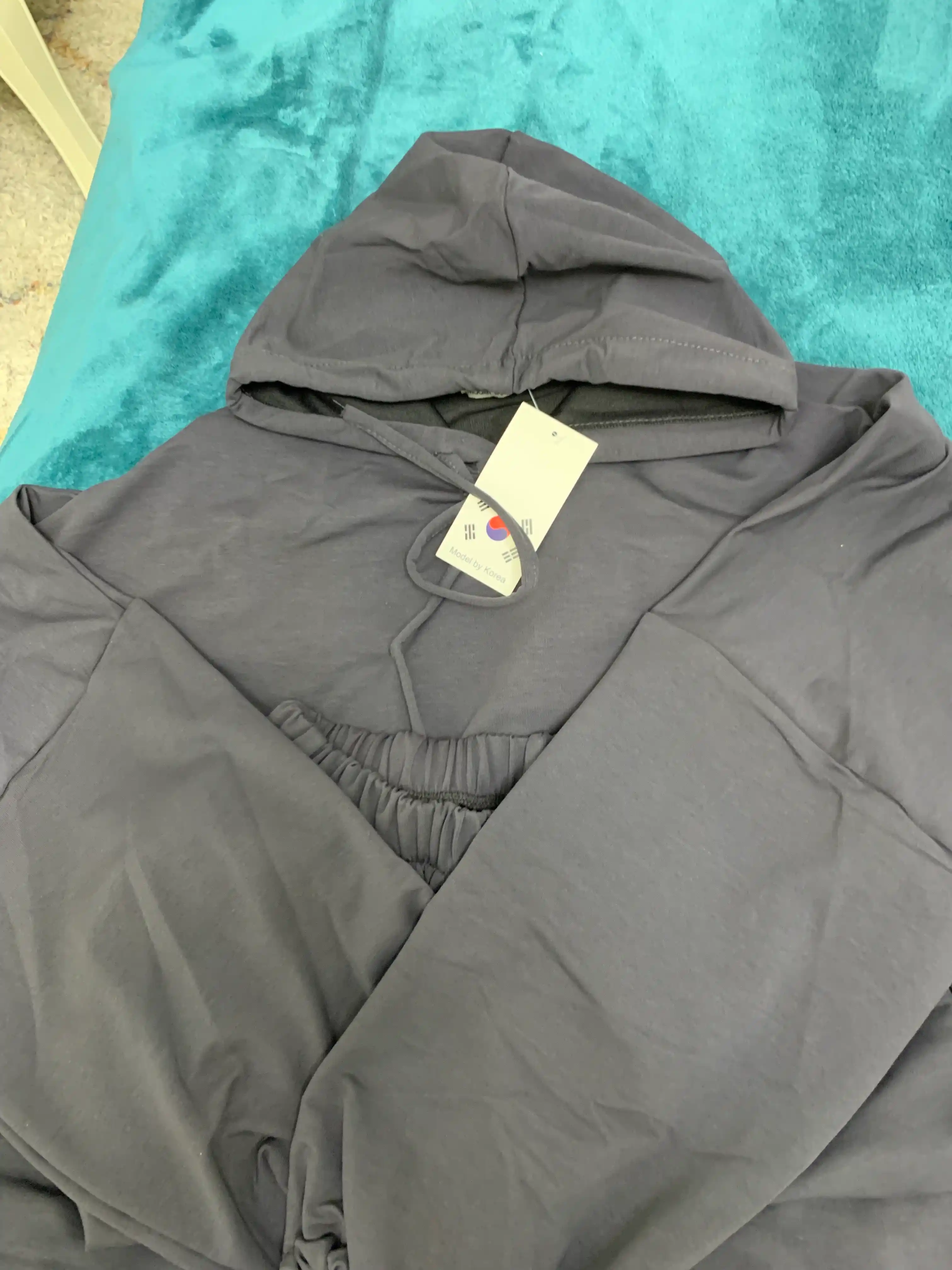 Ayollar sport kostyumi ikki qismli, hudi va jogger shim oversize, kundalik to‘plam