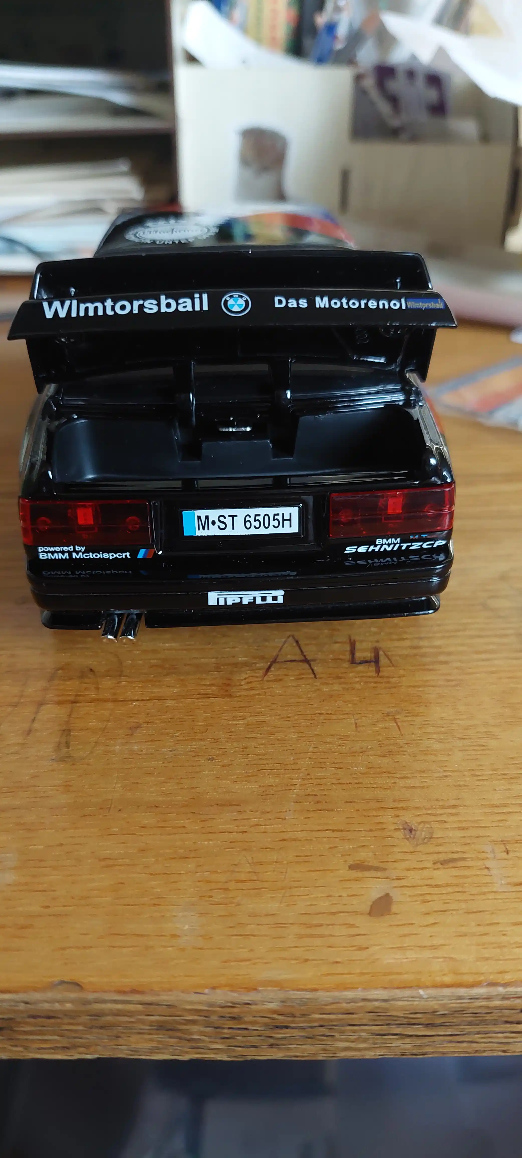 Metall mashina BMW M3 E30 1988, 1/24 metal, 20 sm