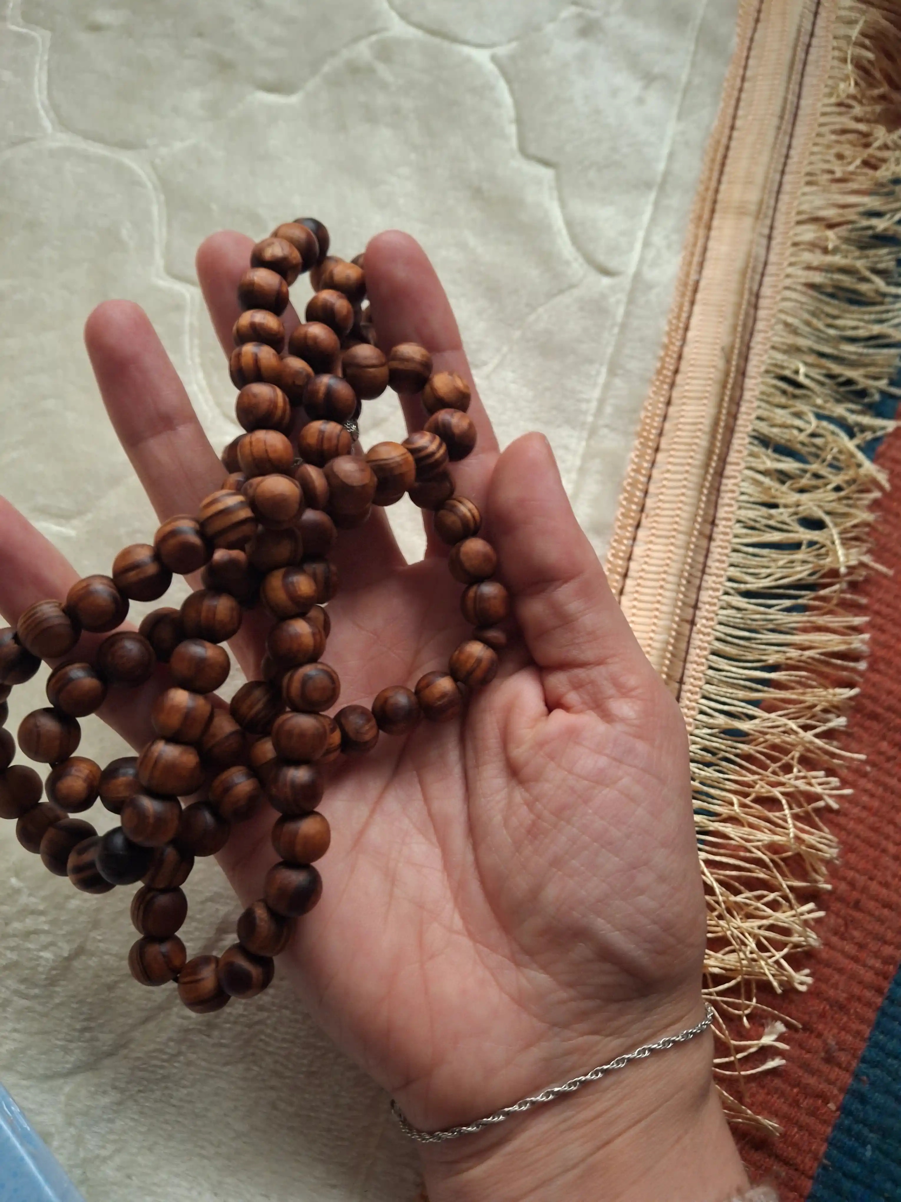 Yog‘ochdan yasalgan musulmon tasbihi – 99 dona munchoq