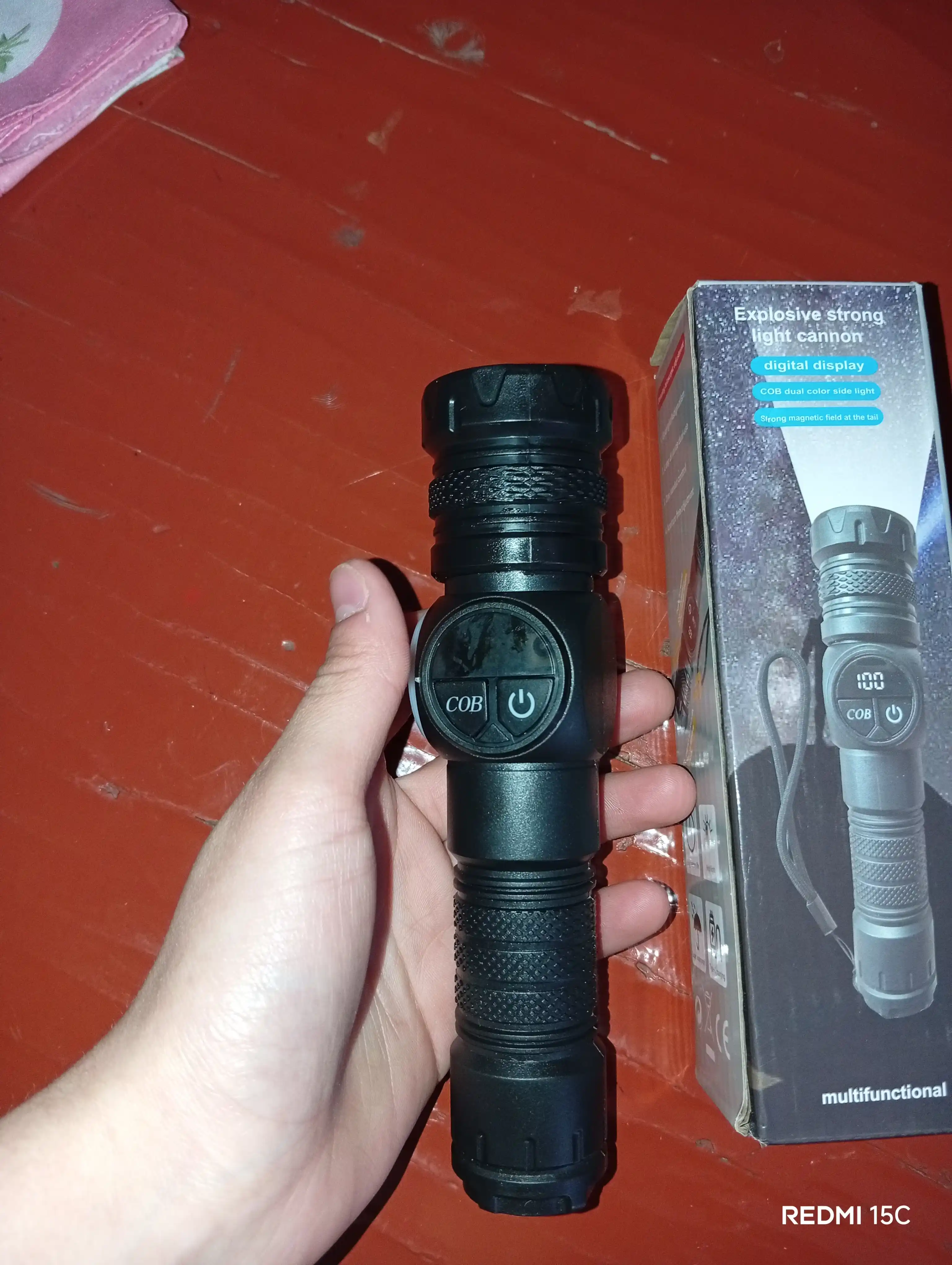 Qo‘l fonar LED, 5 rejim, PowerBank funksiyasi bilan
