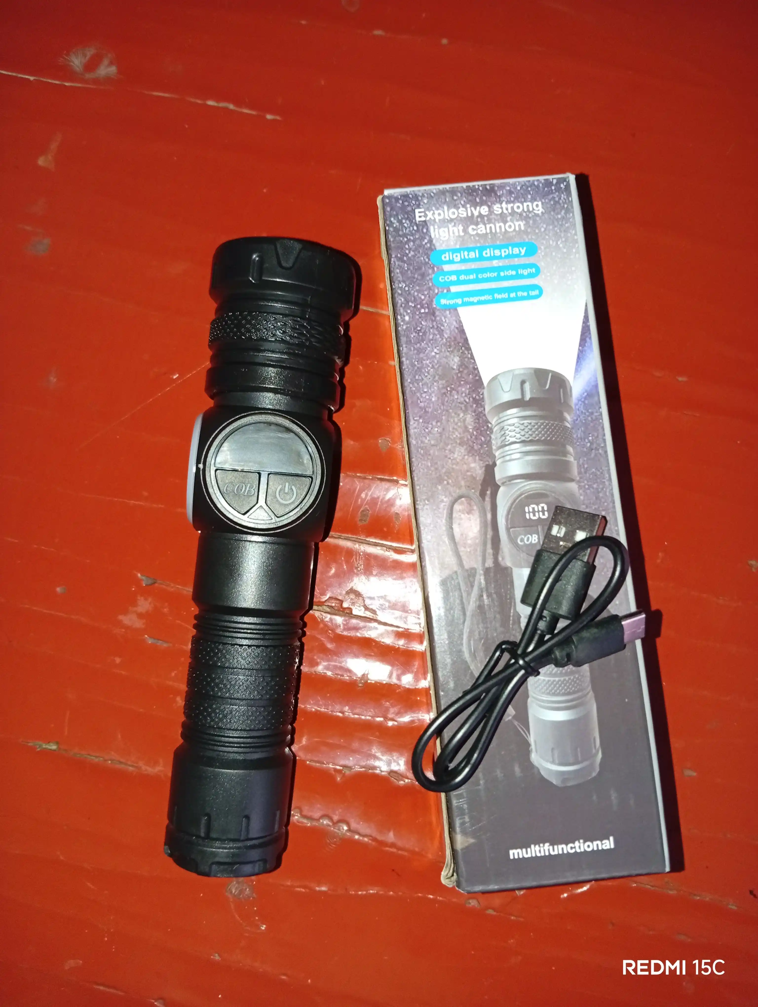 Qo‘l fonar LED, 5 rejim, PowerBank funksiyasi bilan