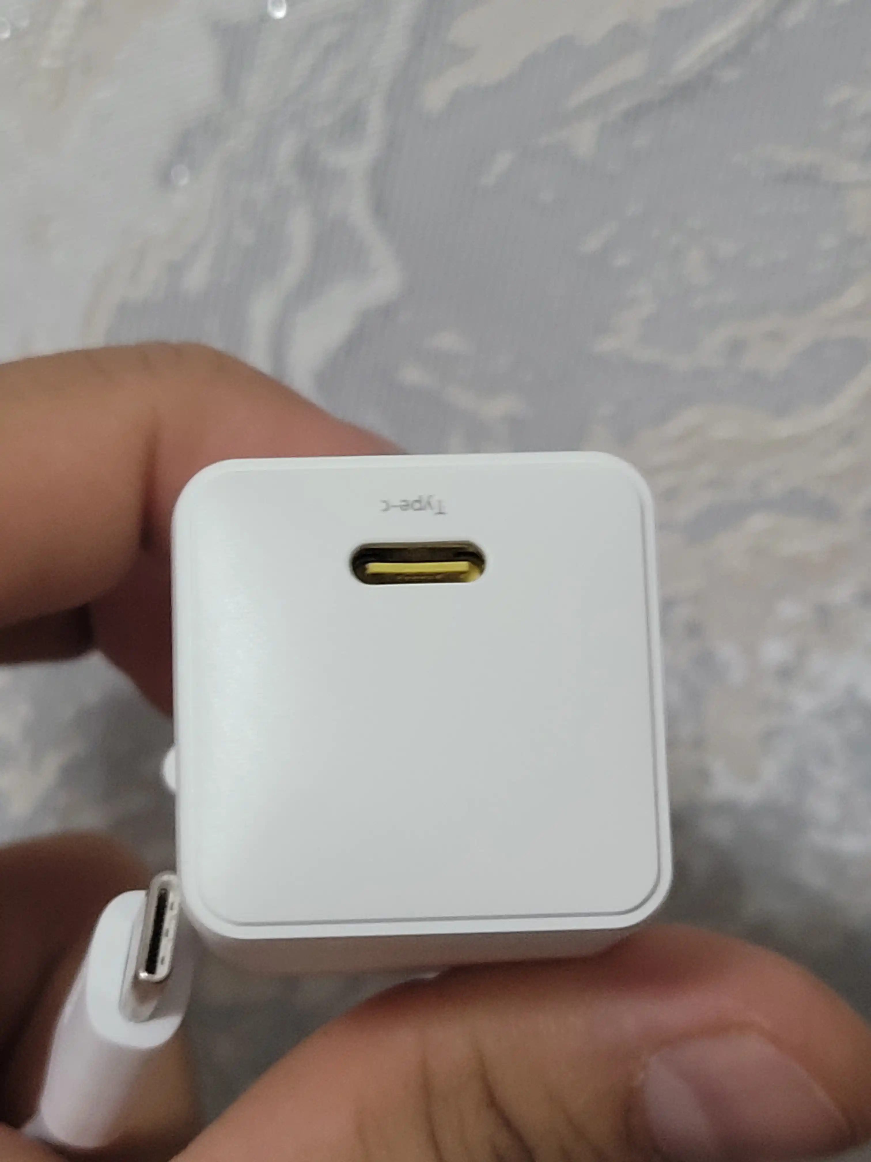 Universal zaryadlash qurilmasi Baseus Palm Fast Charger 1C, 20 Vt zaryadchik, kabel bilan
