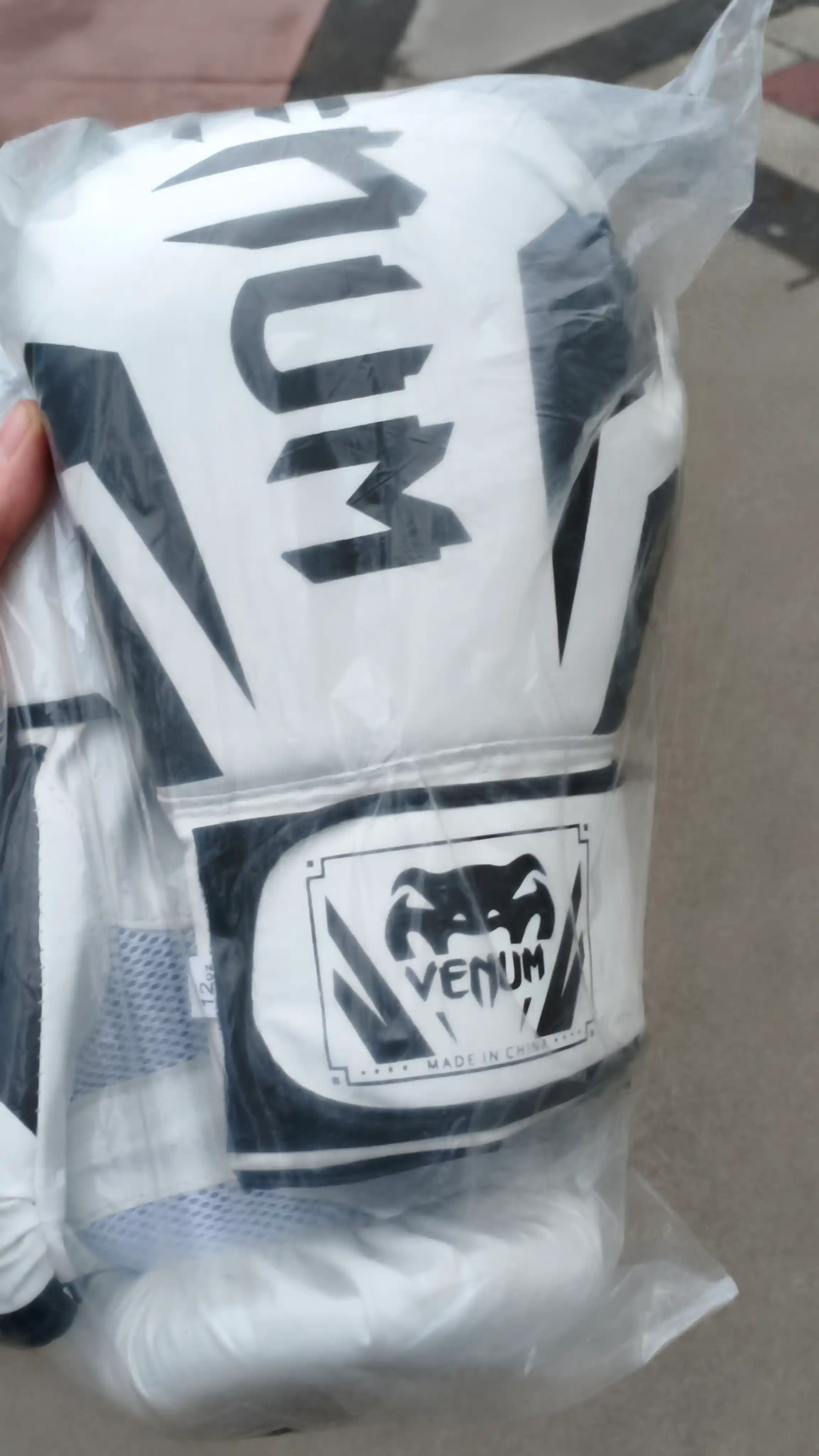 Боксерские перчатки Venum, тренировочные для спарринга и снарядов, 10-14 OZ