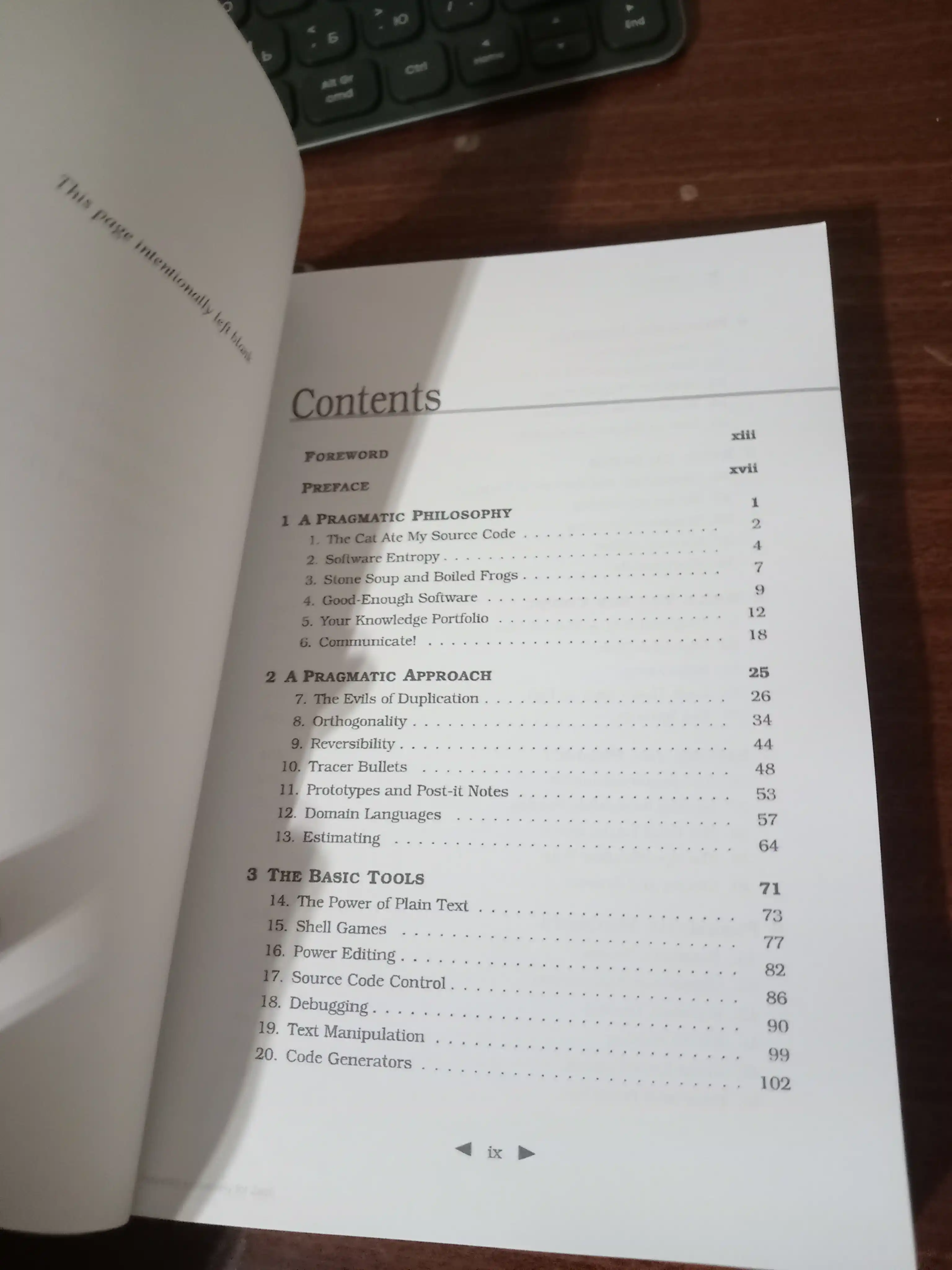 The Pragmatic Programmer: From Journeyman to Master, Andrew Hunt, David Thomas