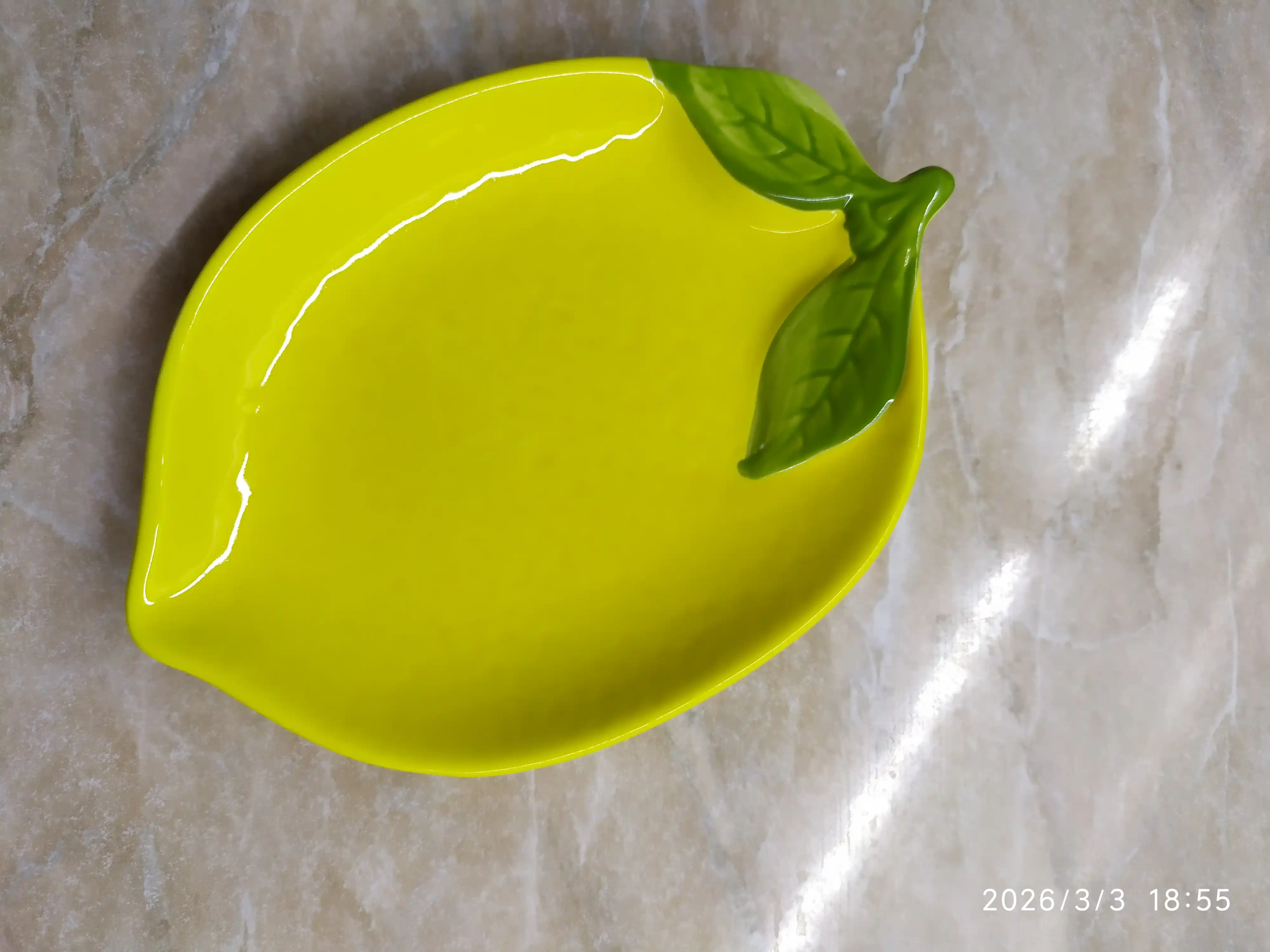 "Limon" keramik desert likopchasi, 15.5 sm