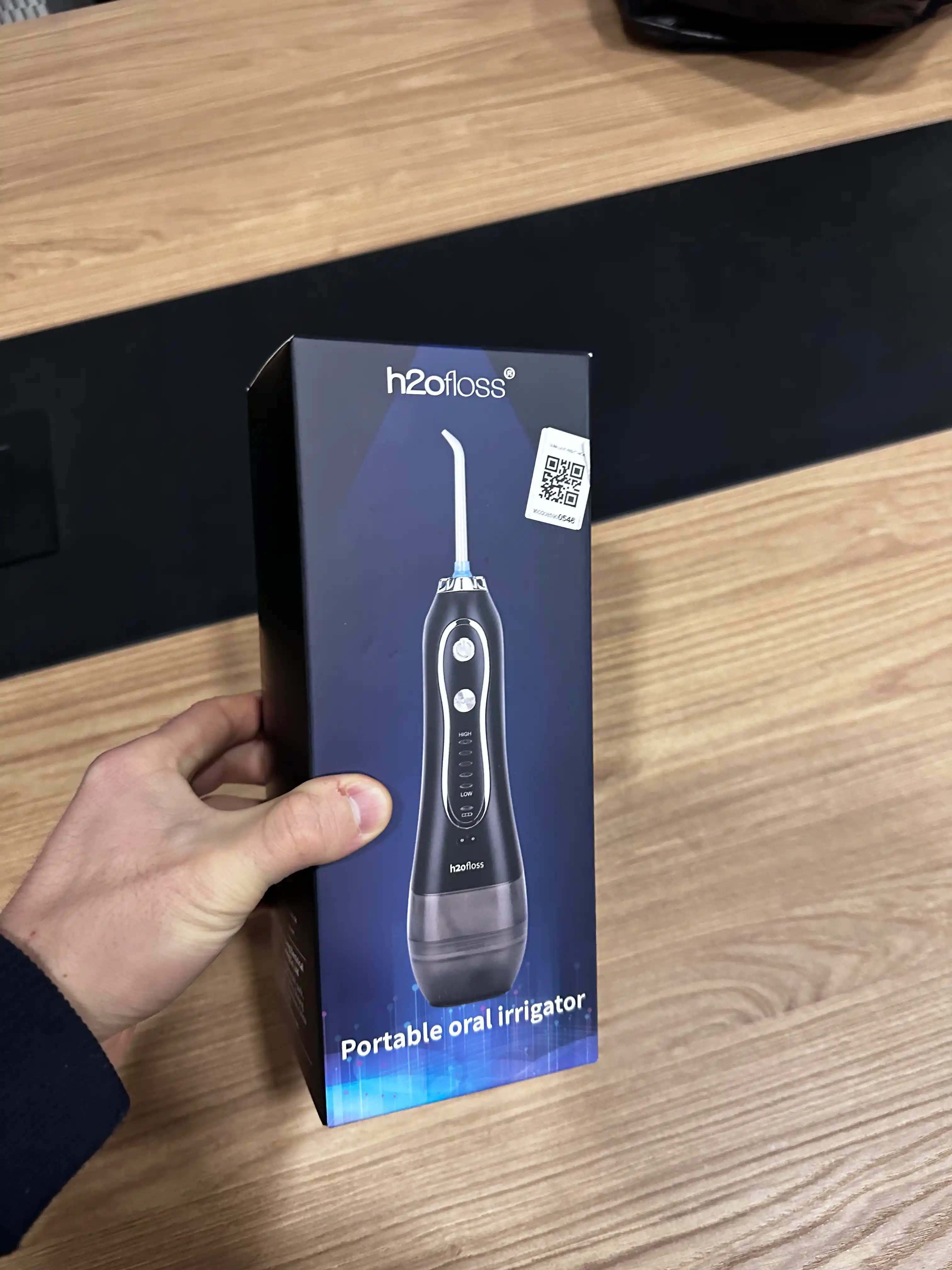 Портативный ирригатор для полости рта H2OFloss – Профессиональный уход за зубами и дёснами, 8 насадок