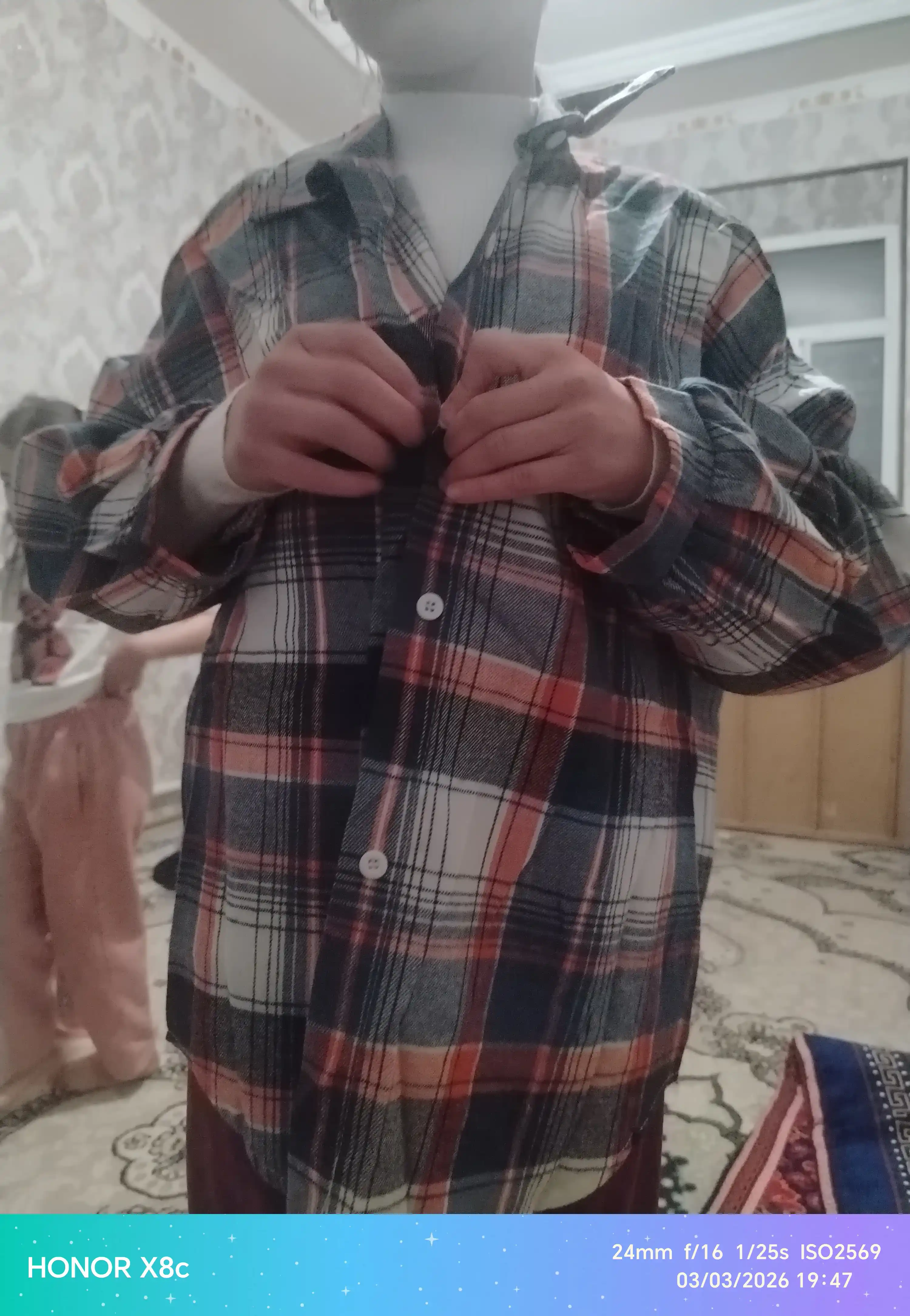 Uslubiy va kundalik koylak katakli oversayz ayollar ko'ylagi
