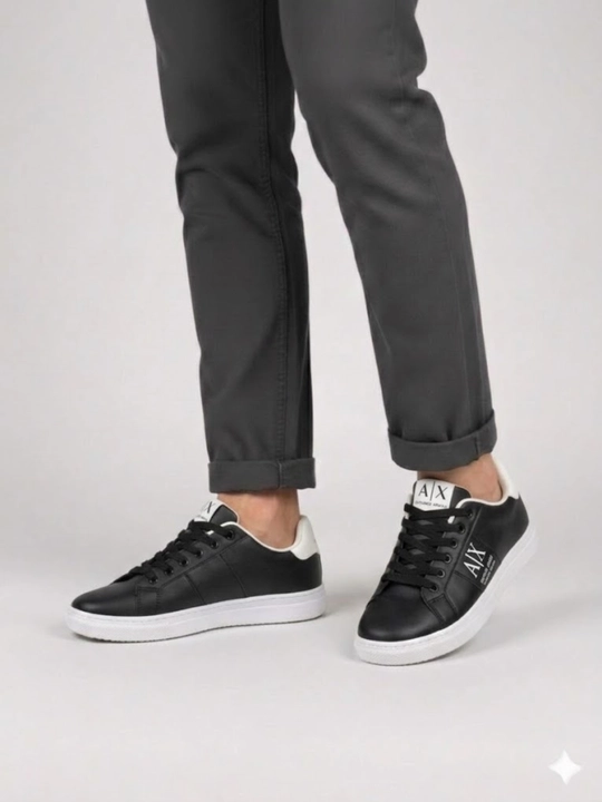 Tommy Hilfiger erkaklar kedasi, o‘lchamlari: 40-44, kattaroq o‘lchamga oling