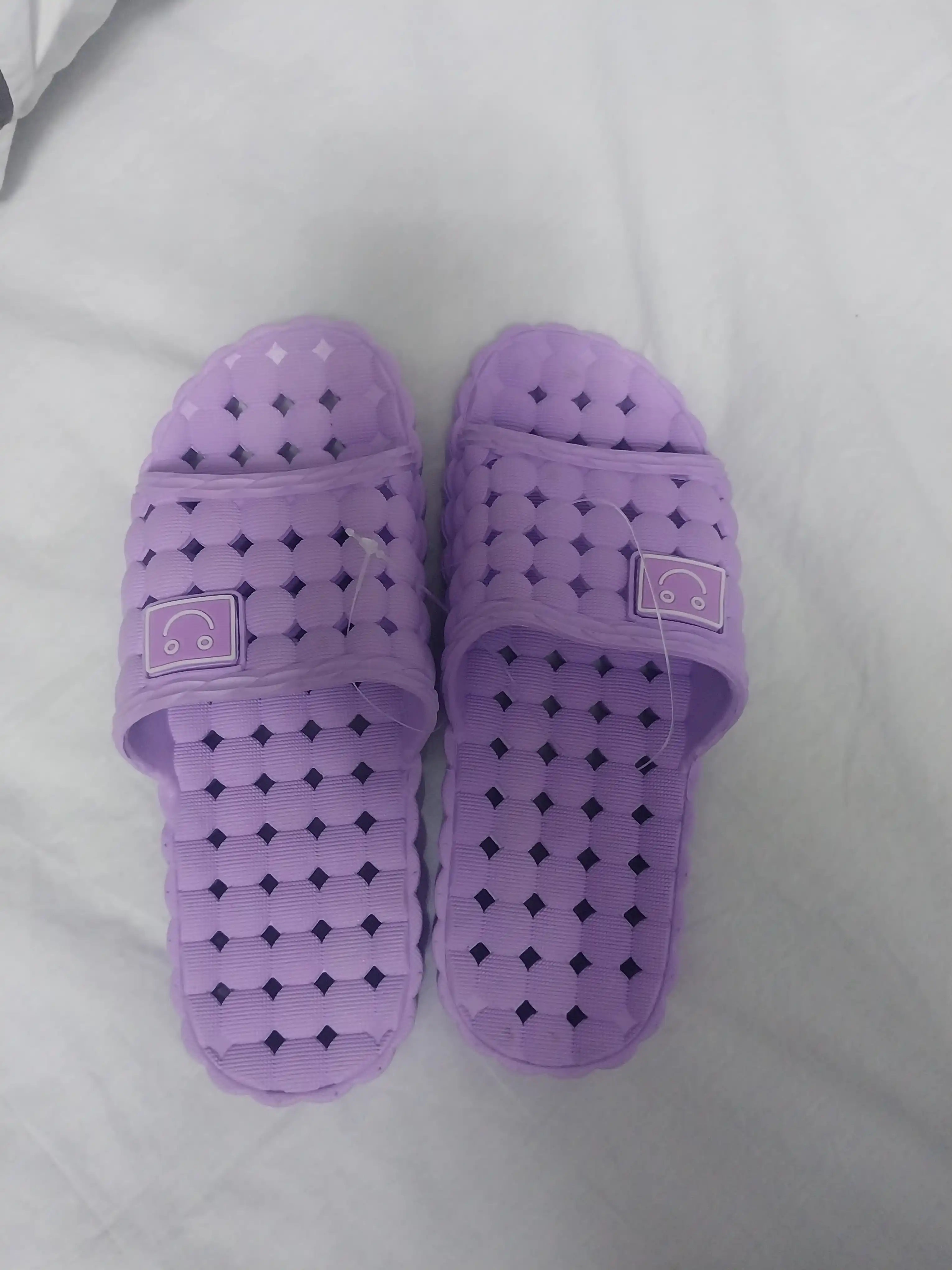 Rezina shippaklar (slanslar) 36–43, sauna, dush va uyda kiyish uchun, unisex