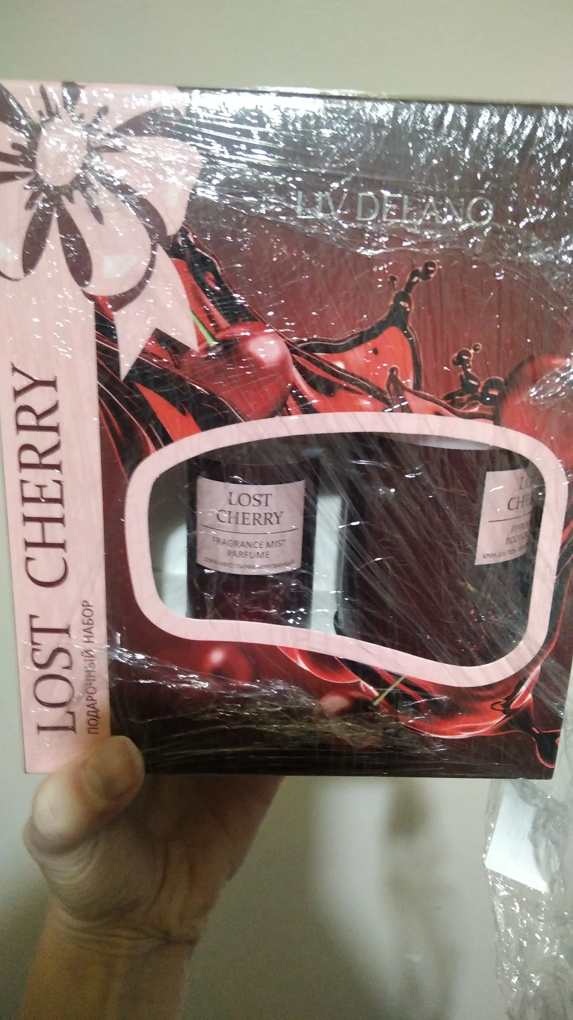 Tana parvarishi sovg'a to'plami Liv Delano Lost Cherry