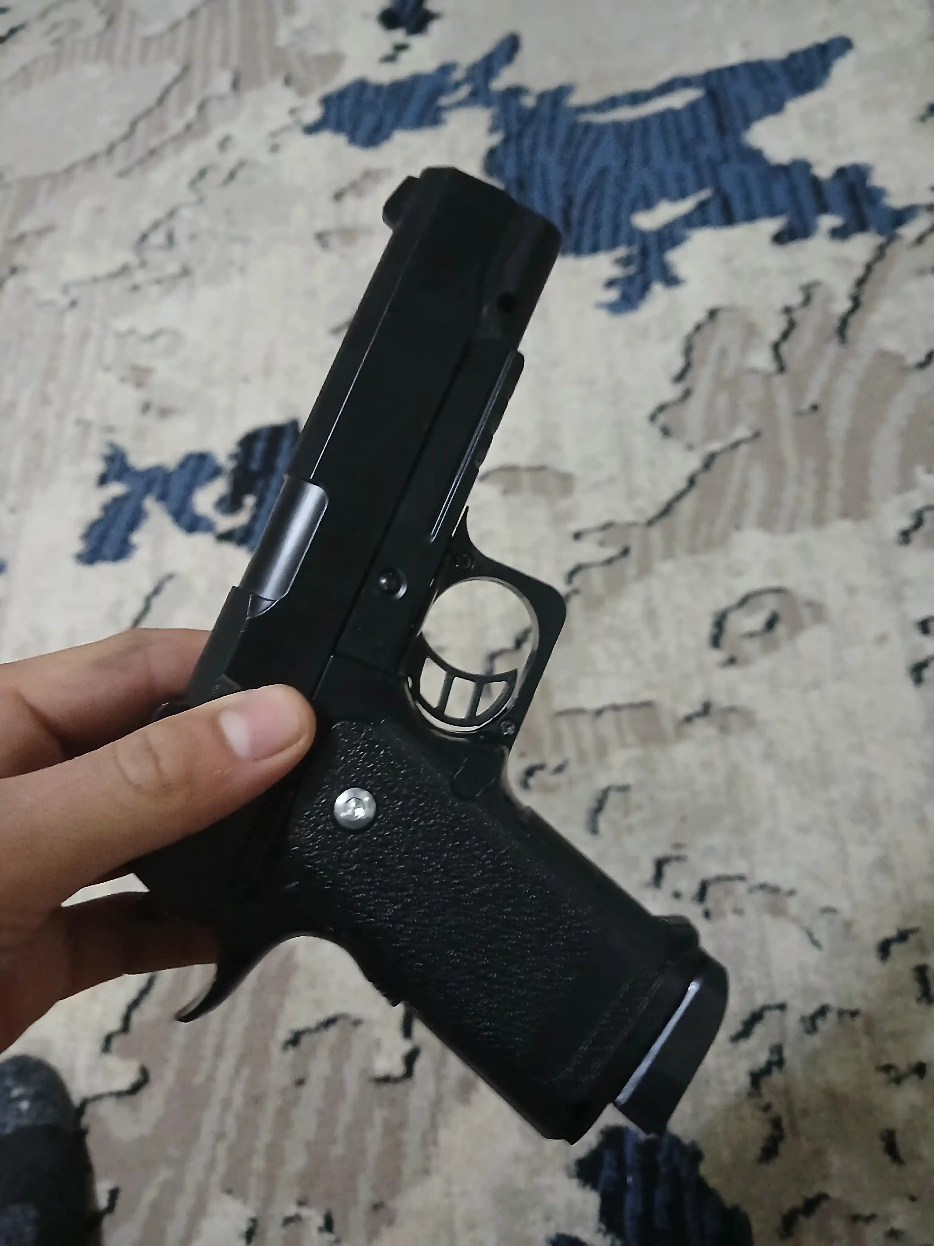 M20 Super Power - dekorativ pistolet modeli o‘yinchoq