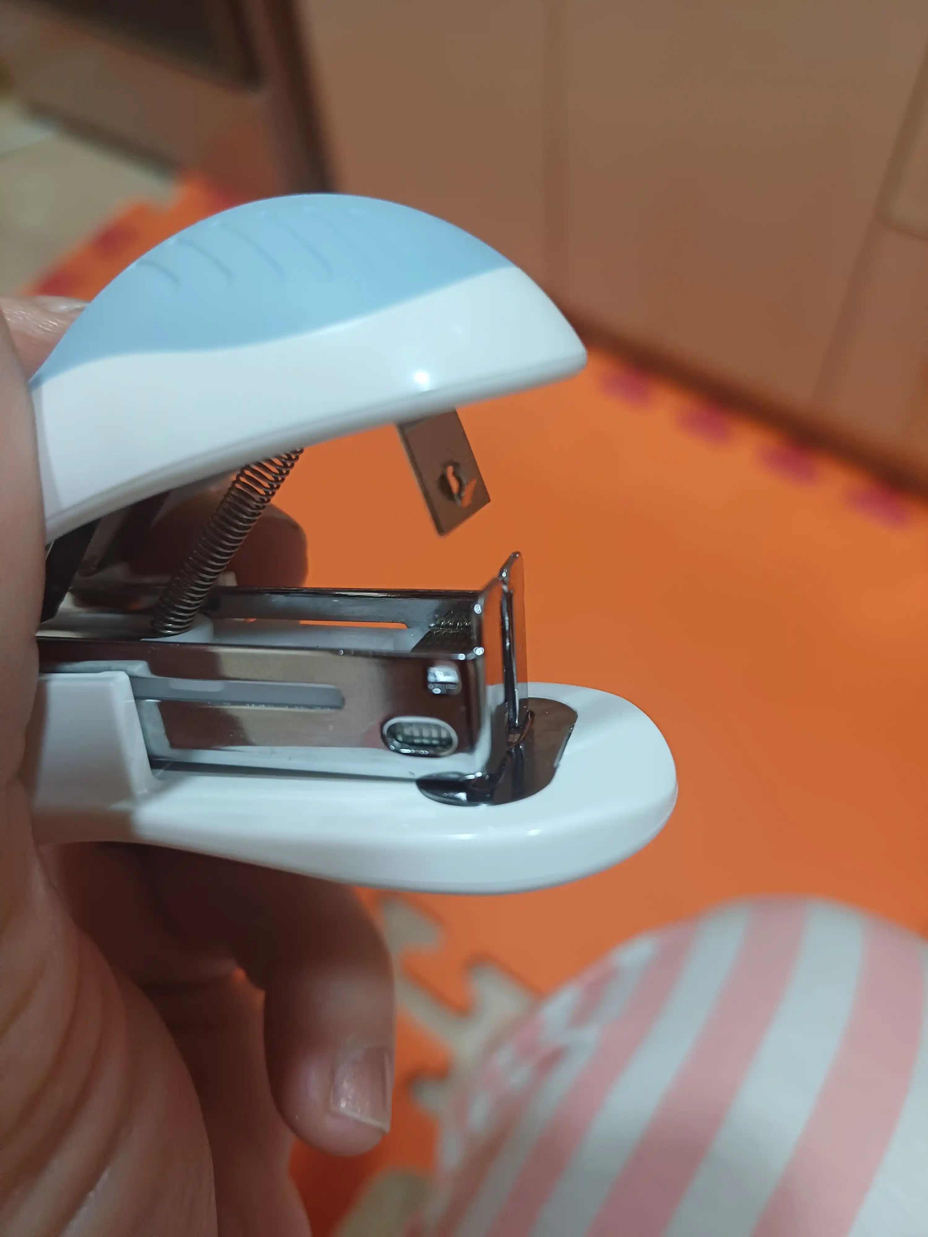 Stapler 24/6 (sn) 0304 Deli