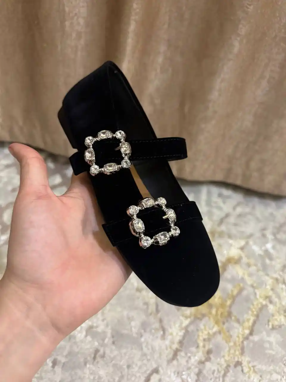 Ayollar uchun Mary Jane zamsh baletka, ikki tasmali toshli elegant klassik va qulay tufli