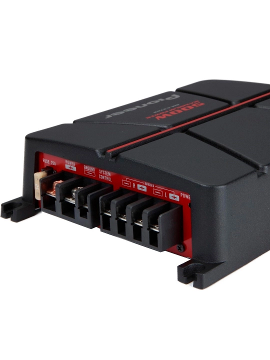 Pioneer GM-A3702 — 500W 2-kanalli avtomobil ovoz kuchaytirgichi
