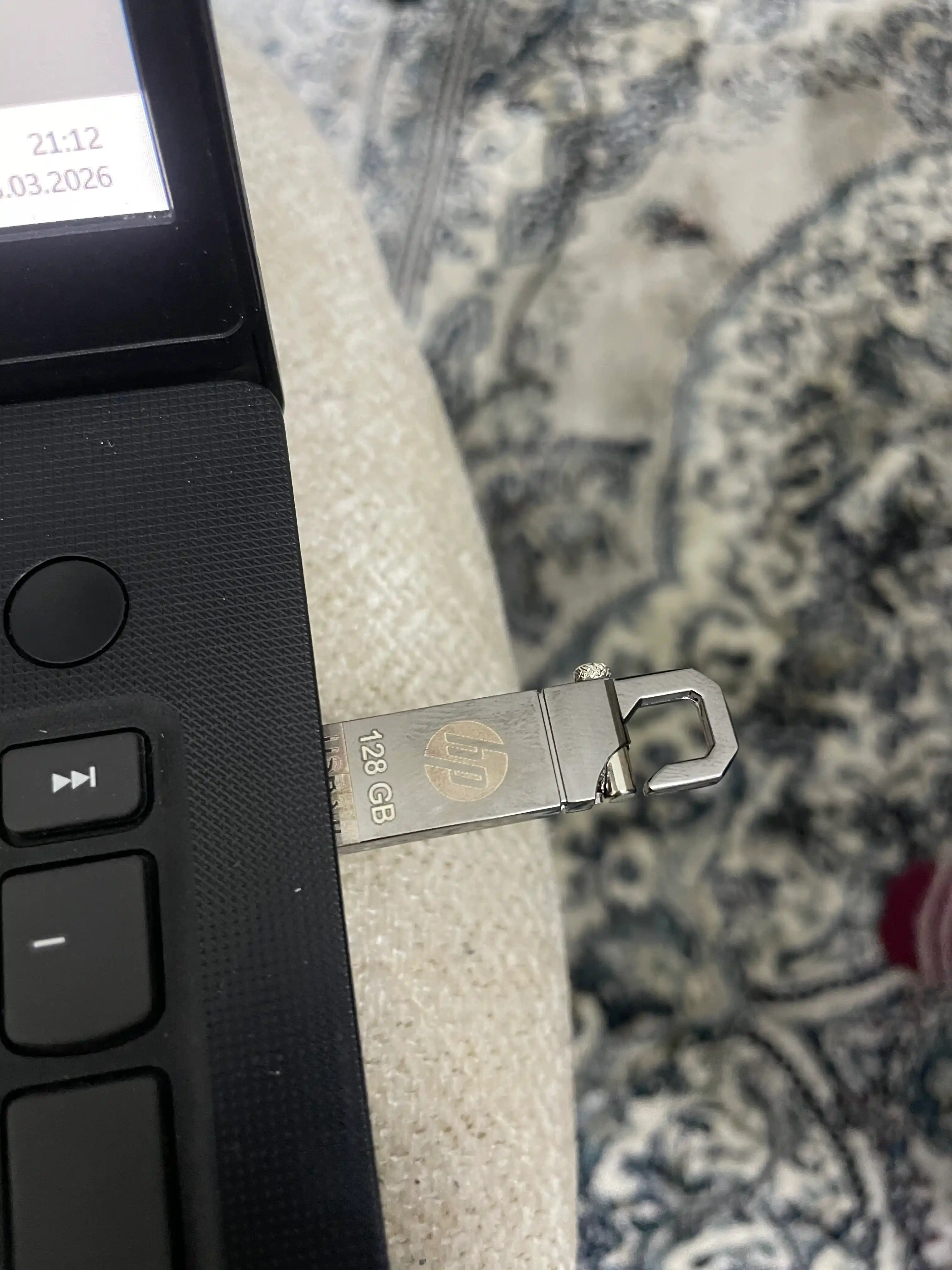 Флешка USB 3, HP  1 ГБ, 2 ГБ, 4 ГБ, 8 ГБ, 16 ГБ, 32 ГБ, 64 ГБ, 128 ГБ