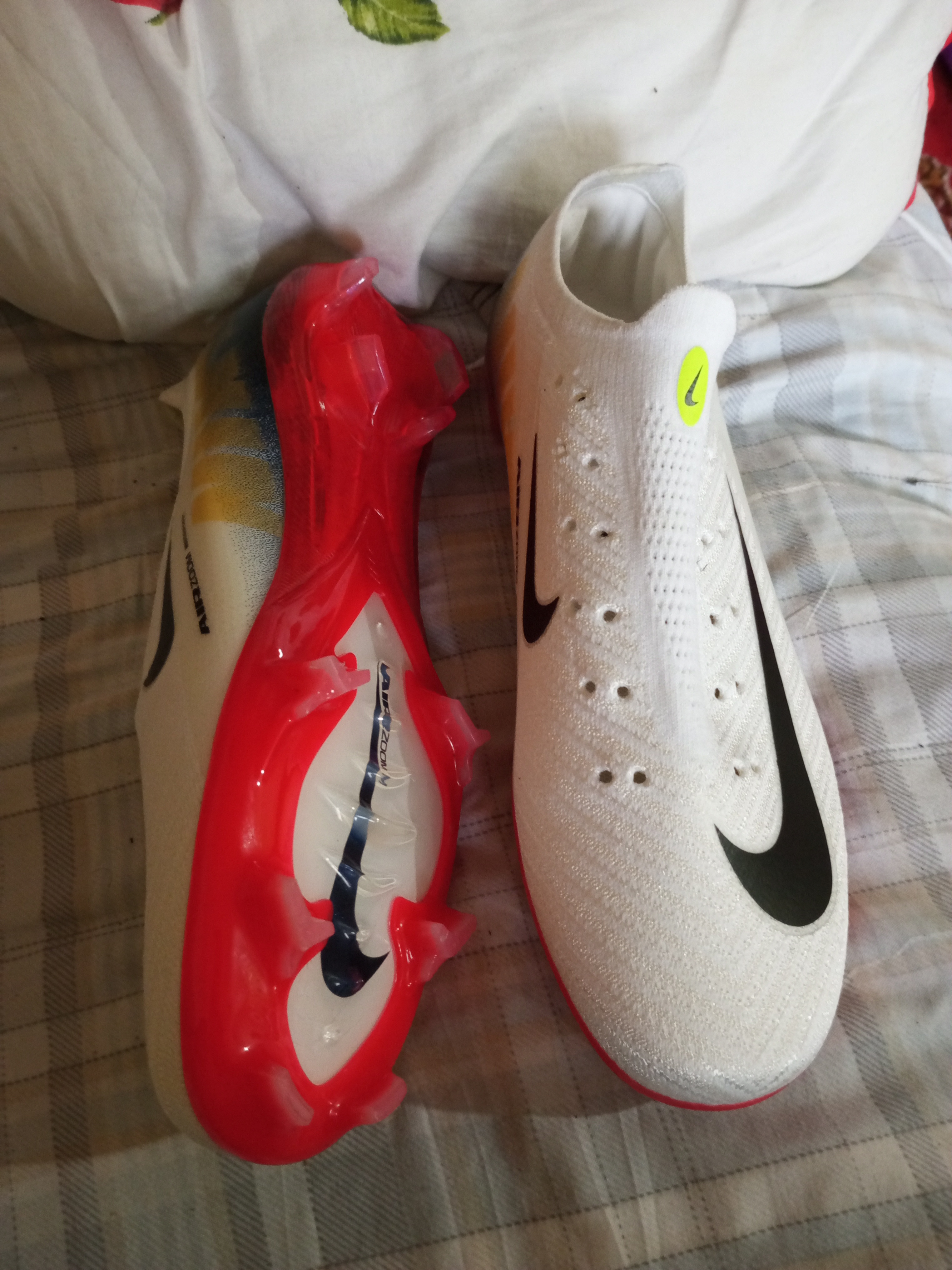 Professional butsi Air Zoom Mercurial Vapor XVI Elite FG butsa malomerka
