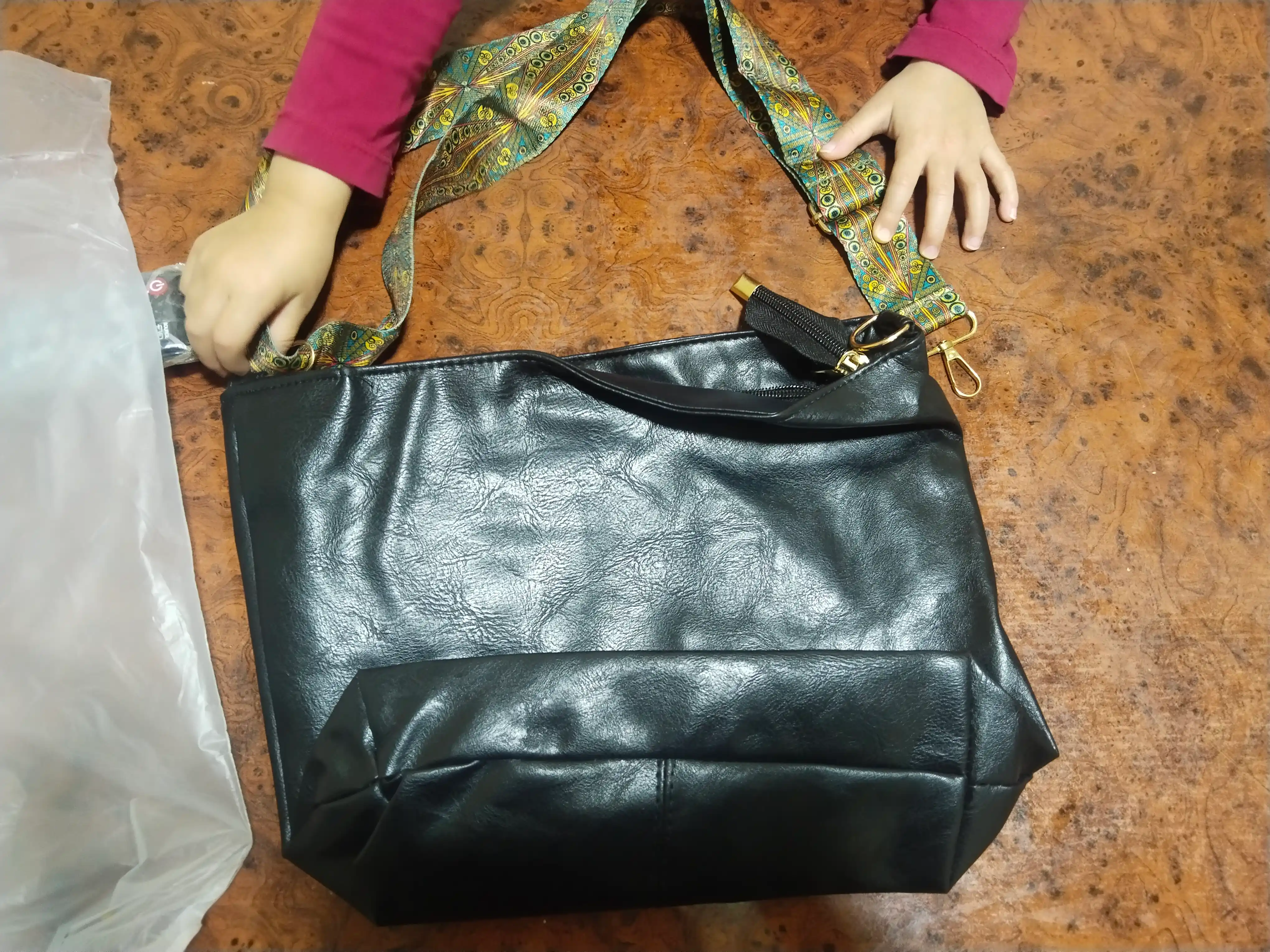 Ayollar shopper sumkasi