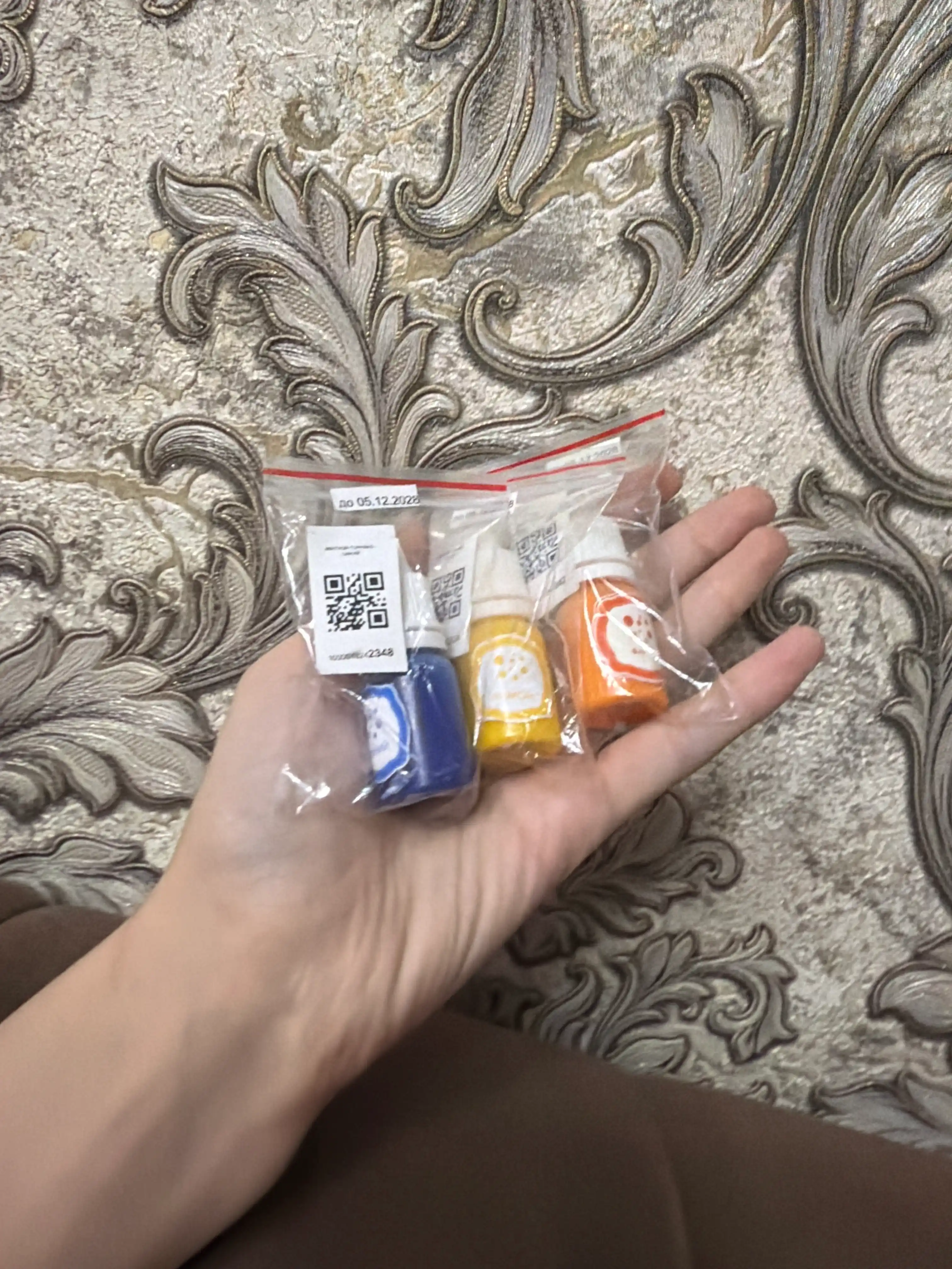 Sovunlar uchun ko'chib ketmaydigan bo'yoq, 10 ml, tomchili flakon