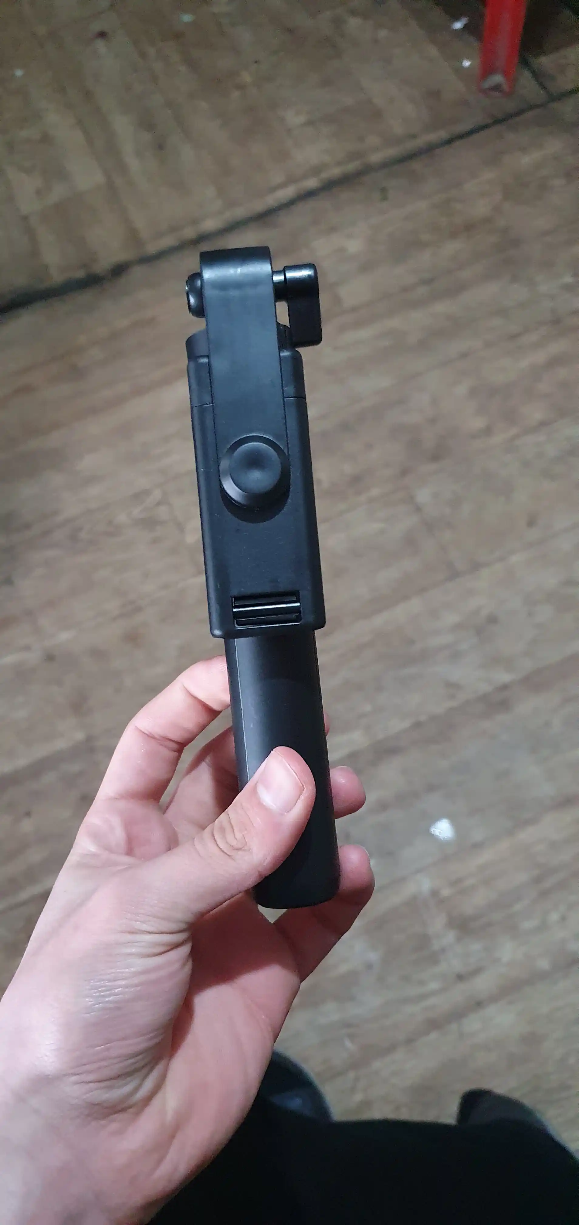 Монопод-штатив 4в1 для телефона, Bluetooth пульт, 360° поворот, белый/черный