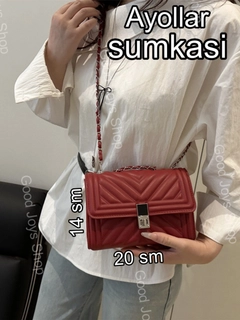 Бордовый