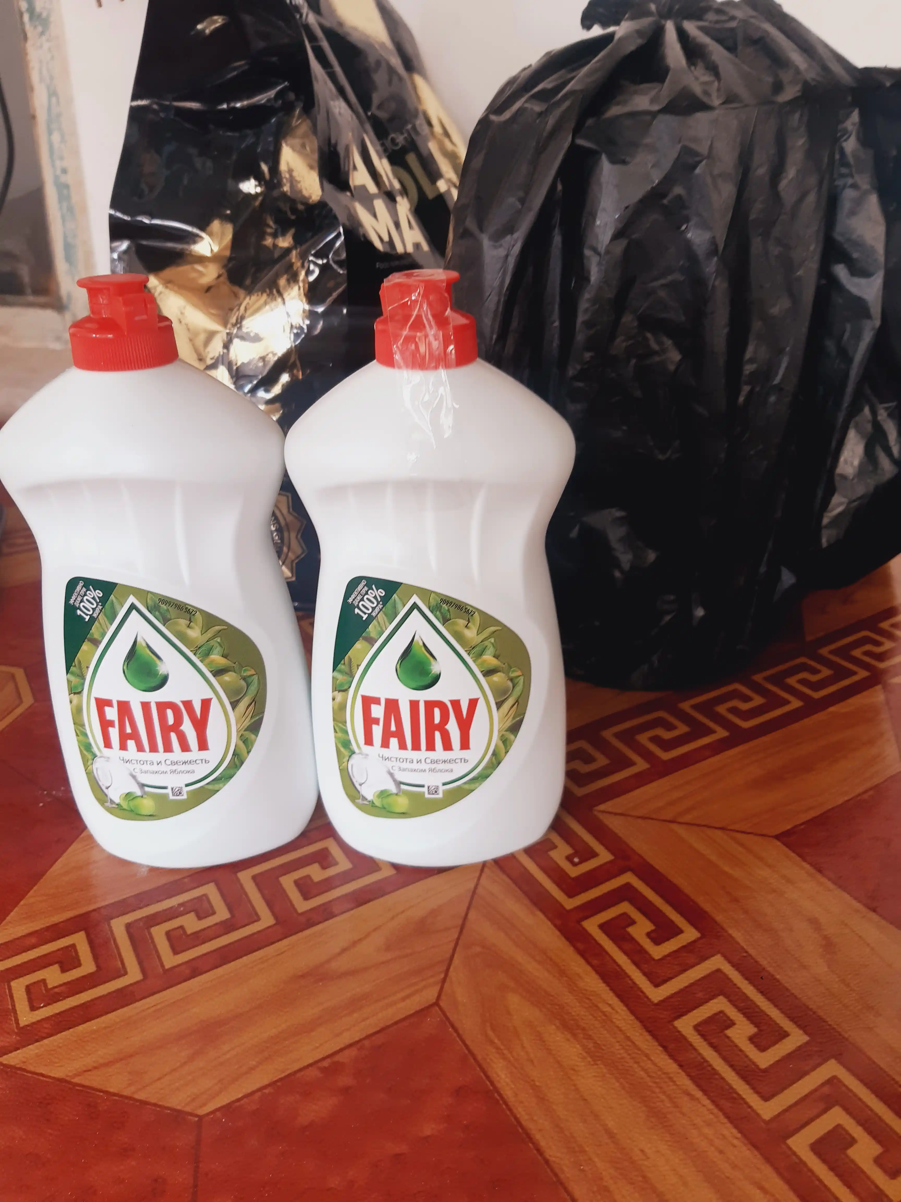 Средство для мытья посуды Fairy Яблоко, 450 мл 1+1