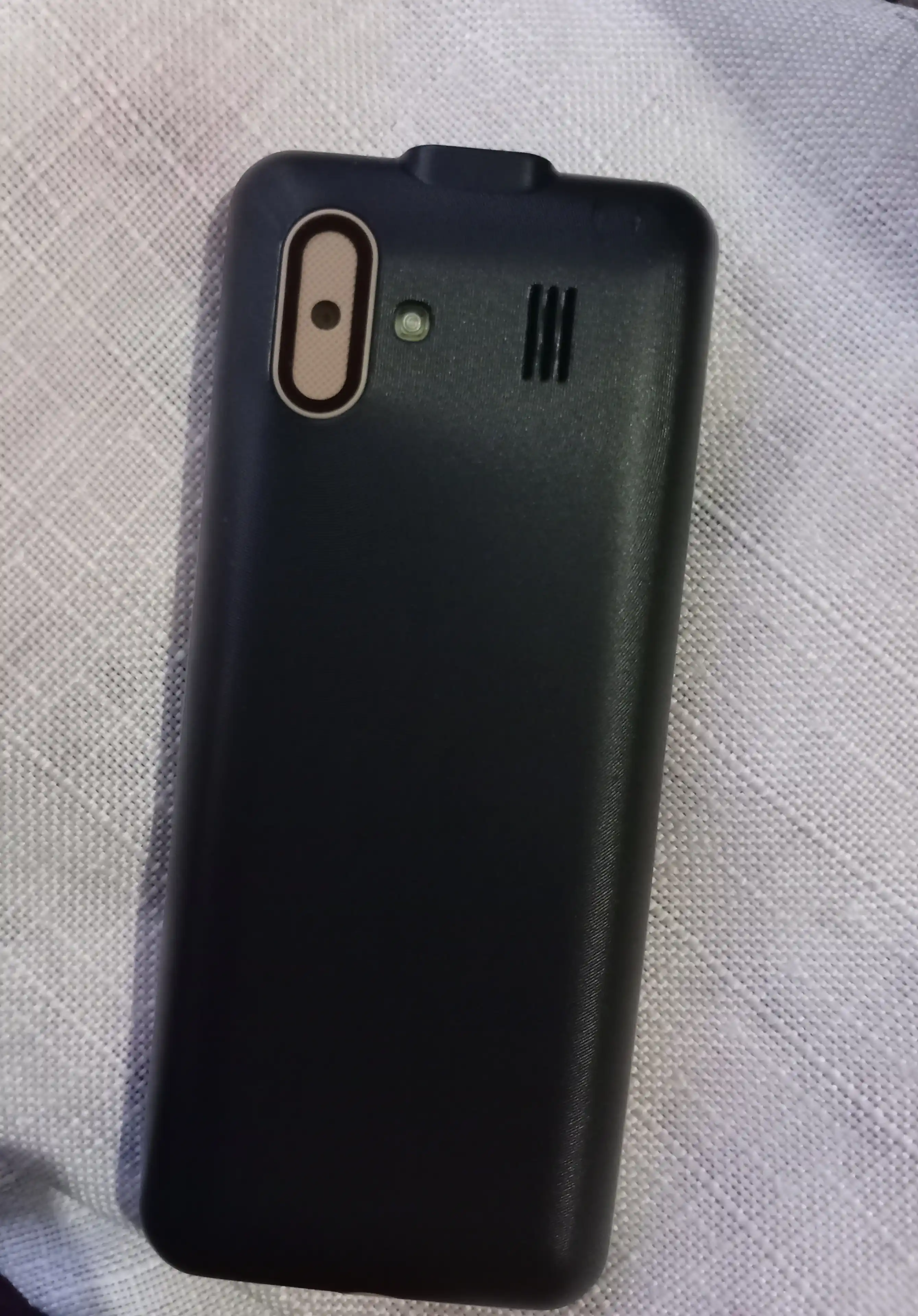 Knopkali telefon D-Horse K313, 2 sim karta, IMEI o'tgan, FM radio, 600 mAh, zaryadkasi bor