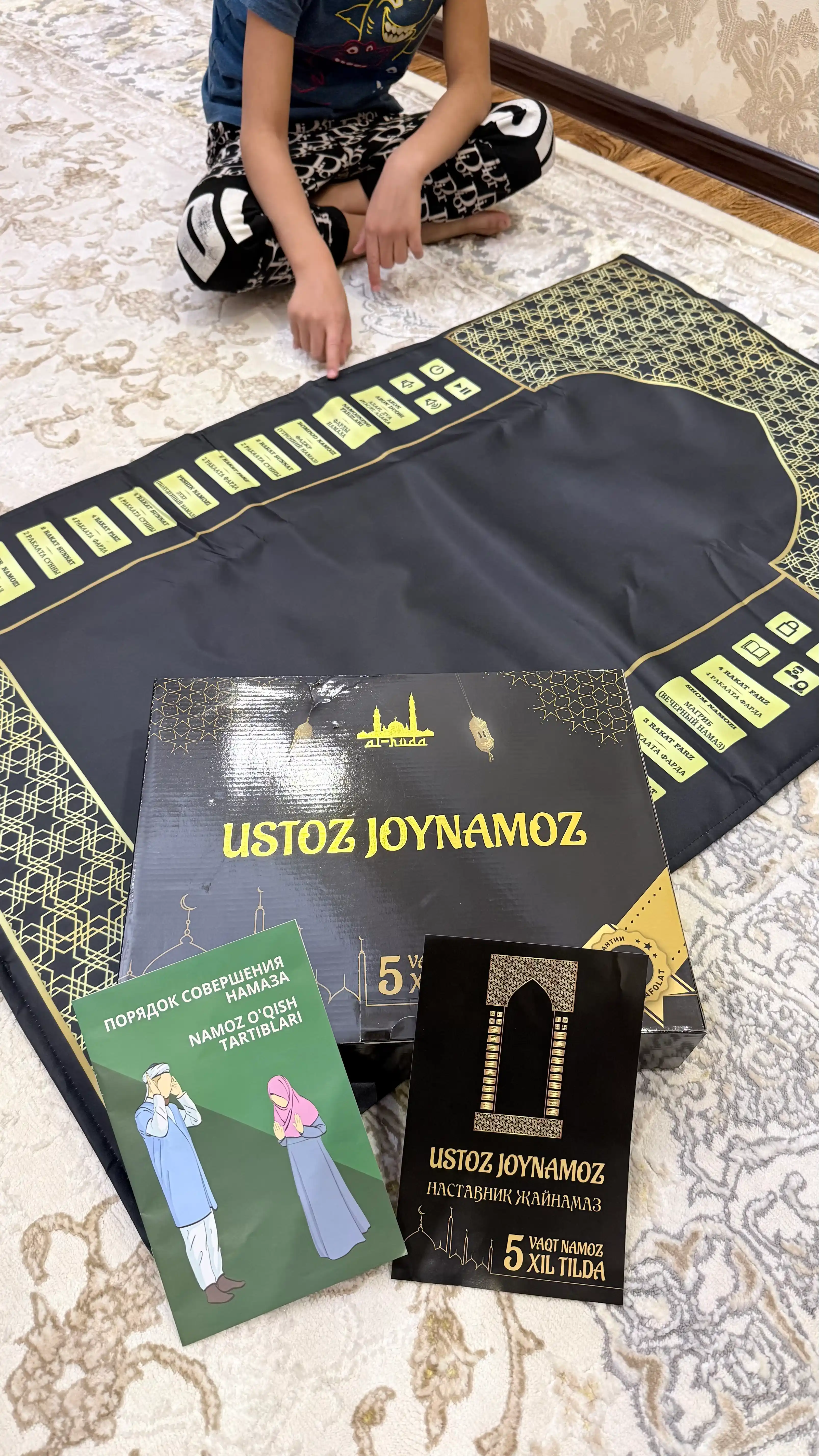 Ustoz joynamoz, elektron, 5 tilda, 1 yil kafolat, 5 vaqt