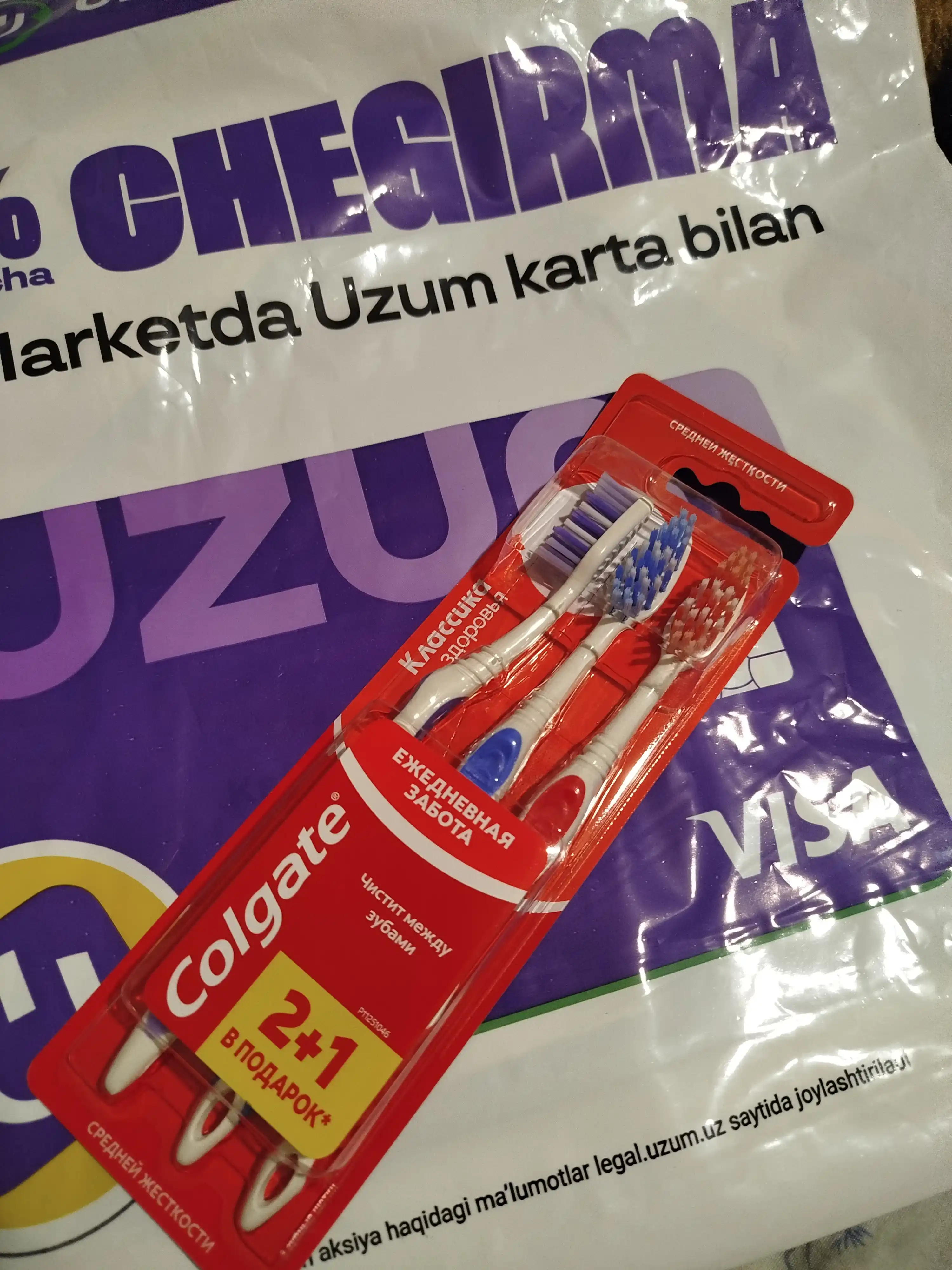 Tish cho'tkasi Colgate Klassik salomatlik, o'rtacha qattiqlik, 2+1