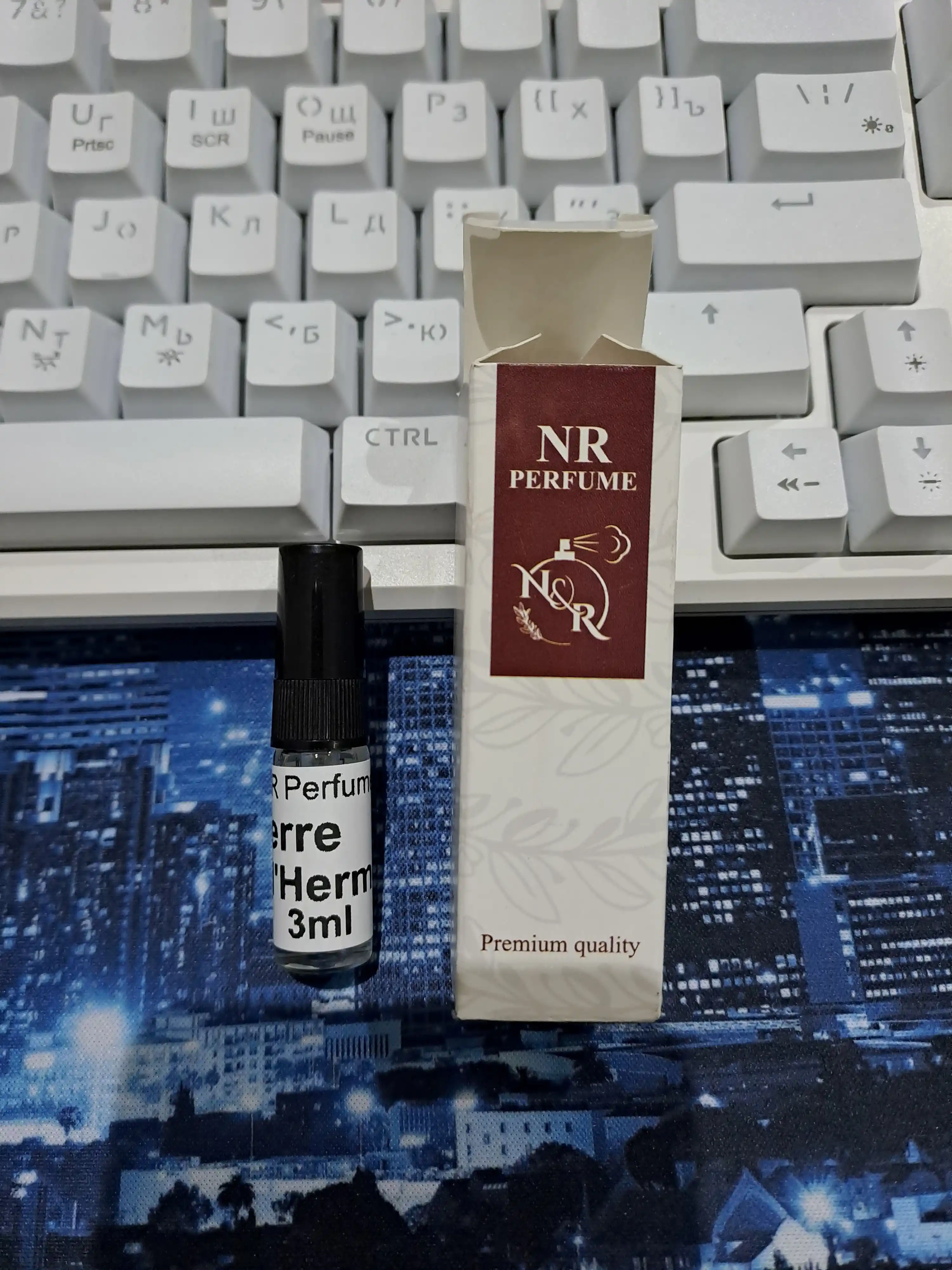 Atir Terre d'Hermes Parfum Hermès erkaklar uchun, Fransiya