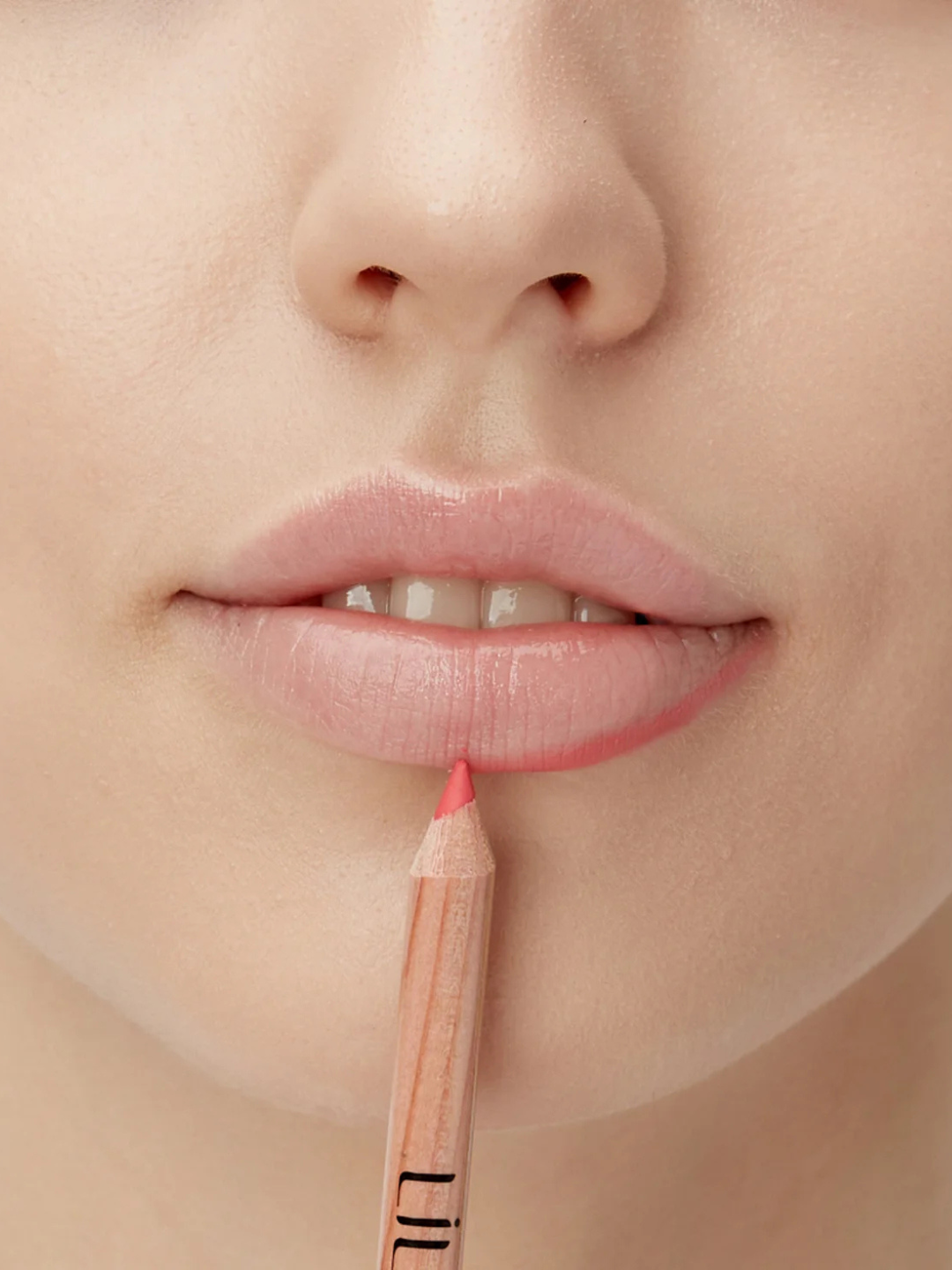 Lab uchun konturli qalam LiLo Lip Pencil, 106-ton - 
