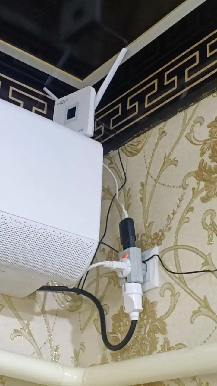 Wi-Fi роутер, модем 4G CPE-903B со слотом для SIM-карты, 4-х антенный с аккумулятором