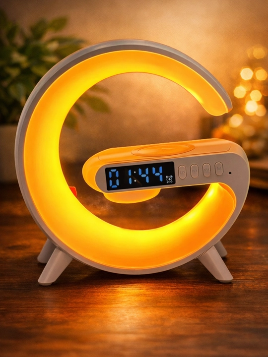 Умная RGB LED лампа 3-в-1 – Bluetooth колонка, беспроводная зарядка, настольная лампа