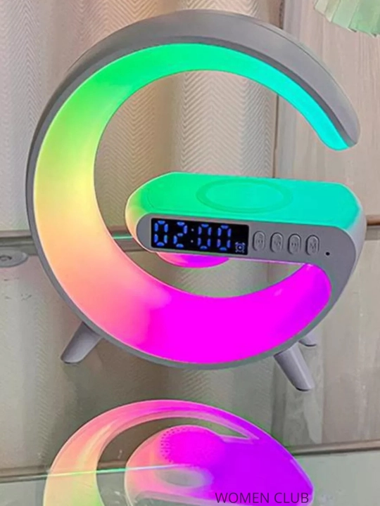 Умная RGB LED лампа 3-в-1 – Bluetooth колонка, беспроводная зарядка, настольная лампа