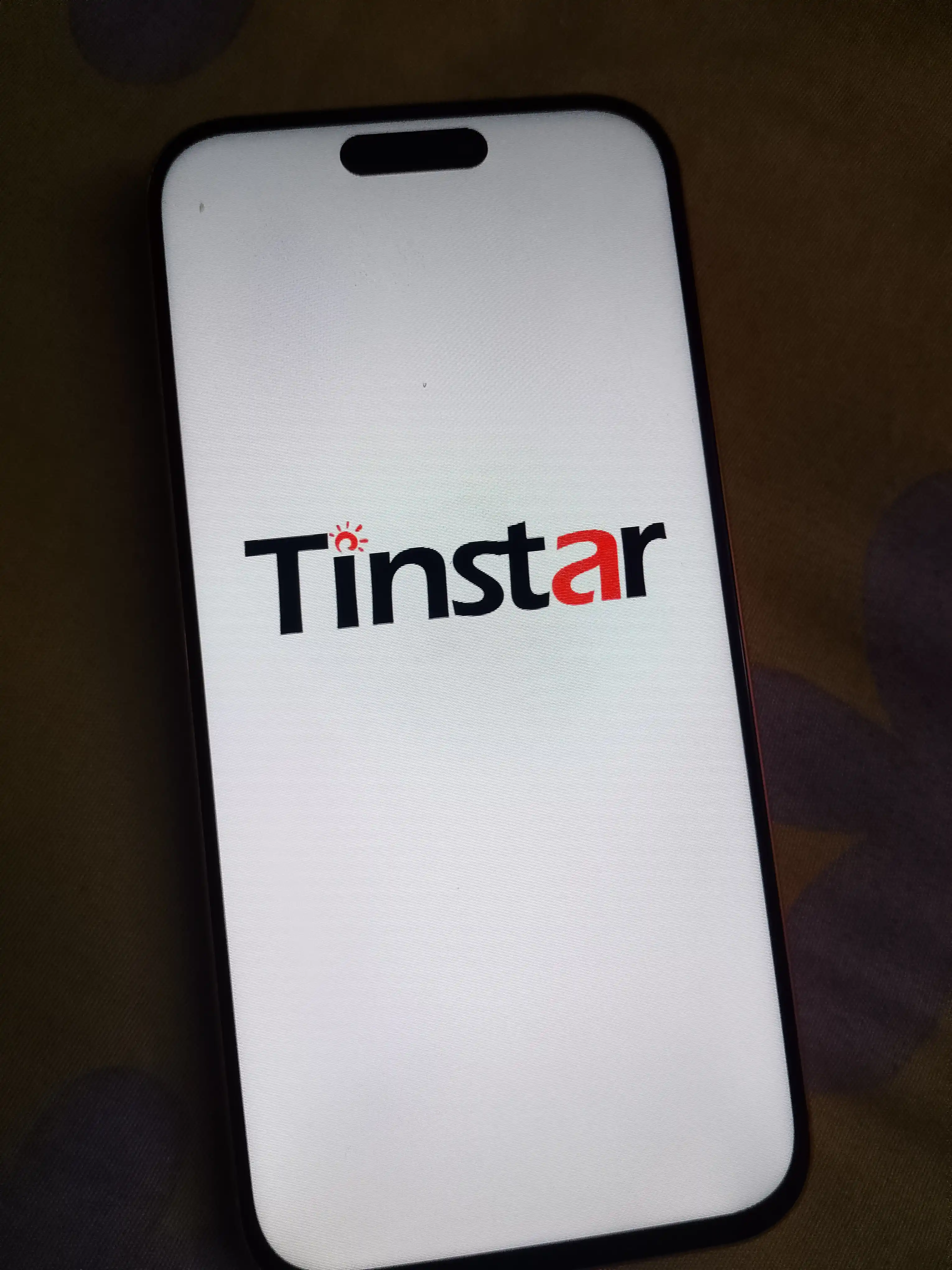 MagSafe bilan iPhone 11-17 Pro Pro Max  iPhone 17 va iPhone 18 uslubidagi g‘iloflar